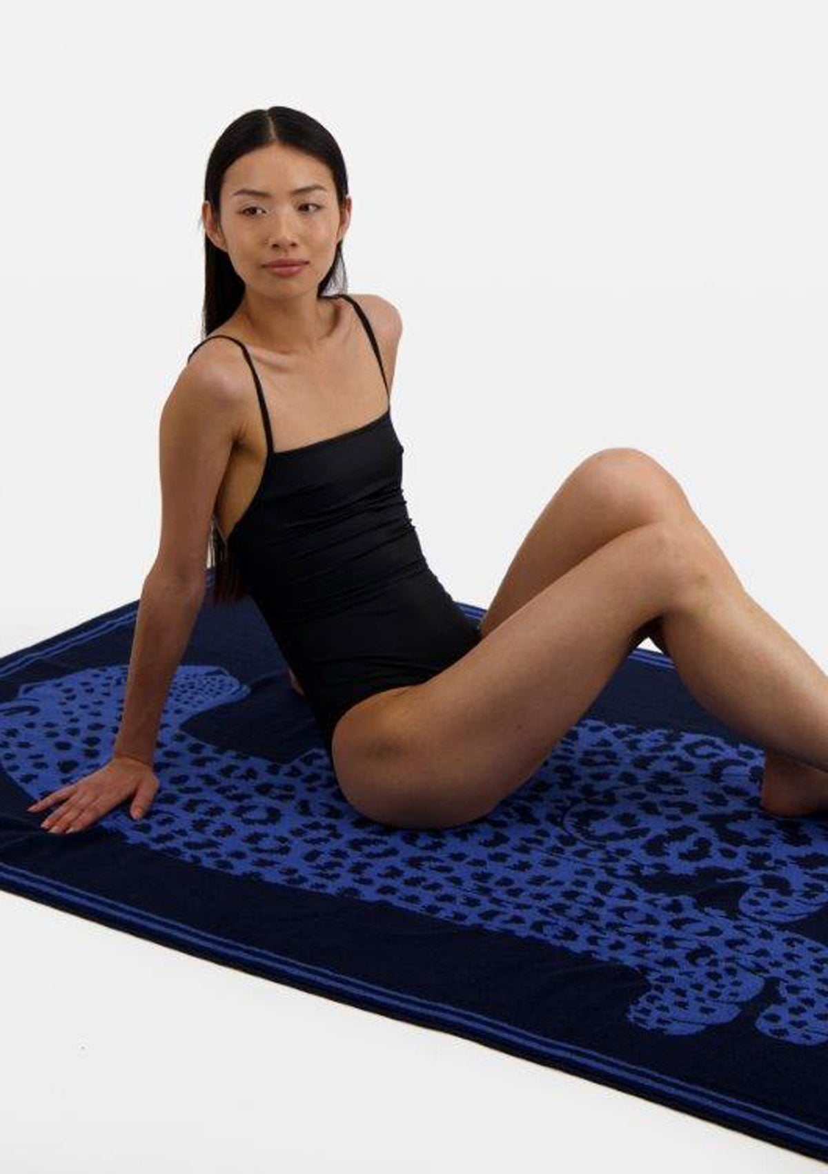 Badetuch aus Baumwolle in Blau - Fetiche Accessoires Tücher & Schals Inoui E.