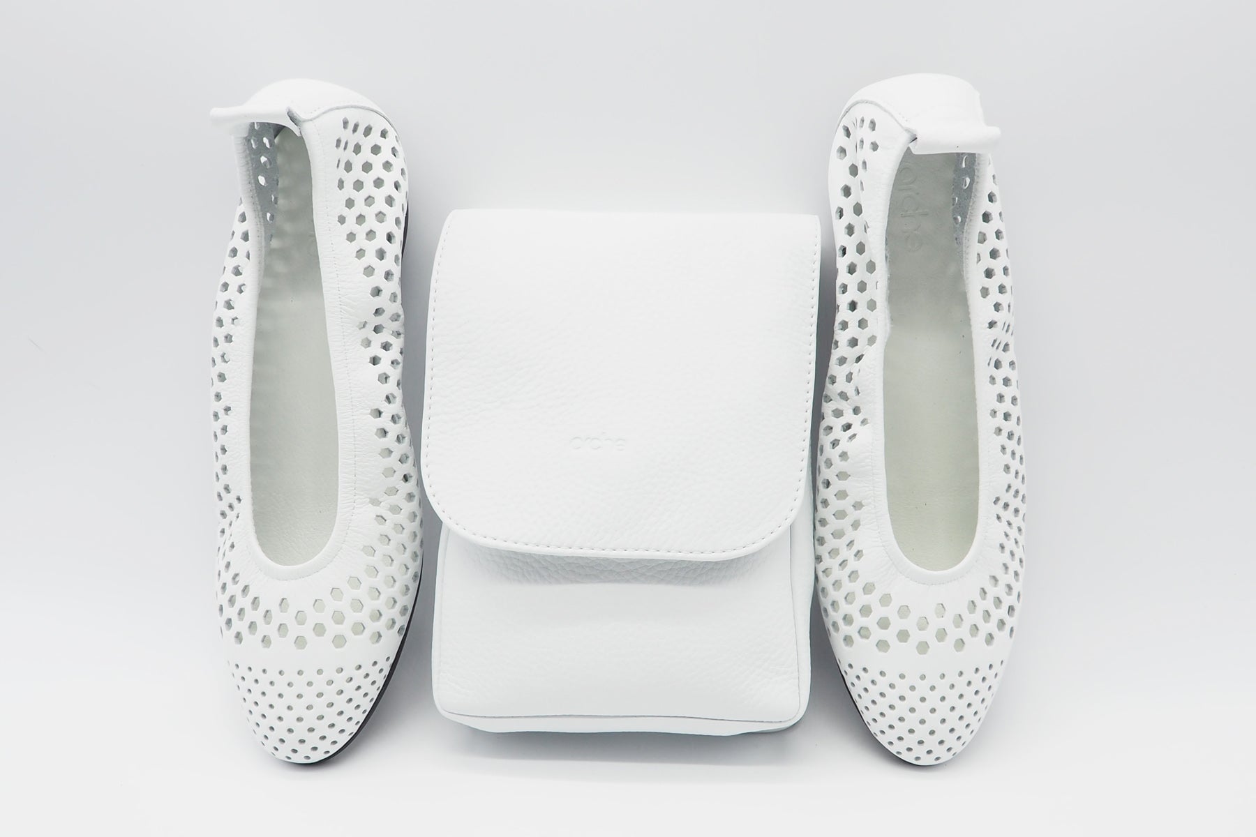 Damen Ballerina aus Glattleder in Weiß - Absatz 2cm Damen Ballerinas Arche