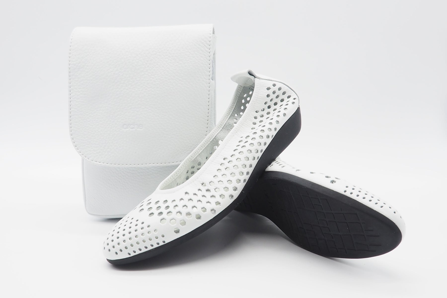 Damen Ballerina aus Glattleder in Weiß - Absatz 2cm Damen Ballerinas Arche