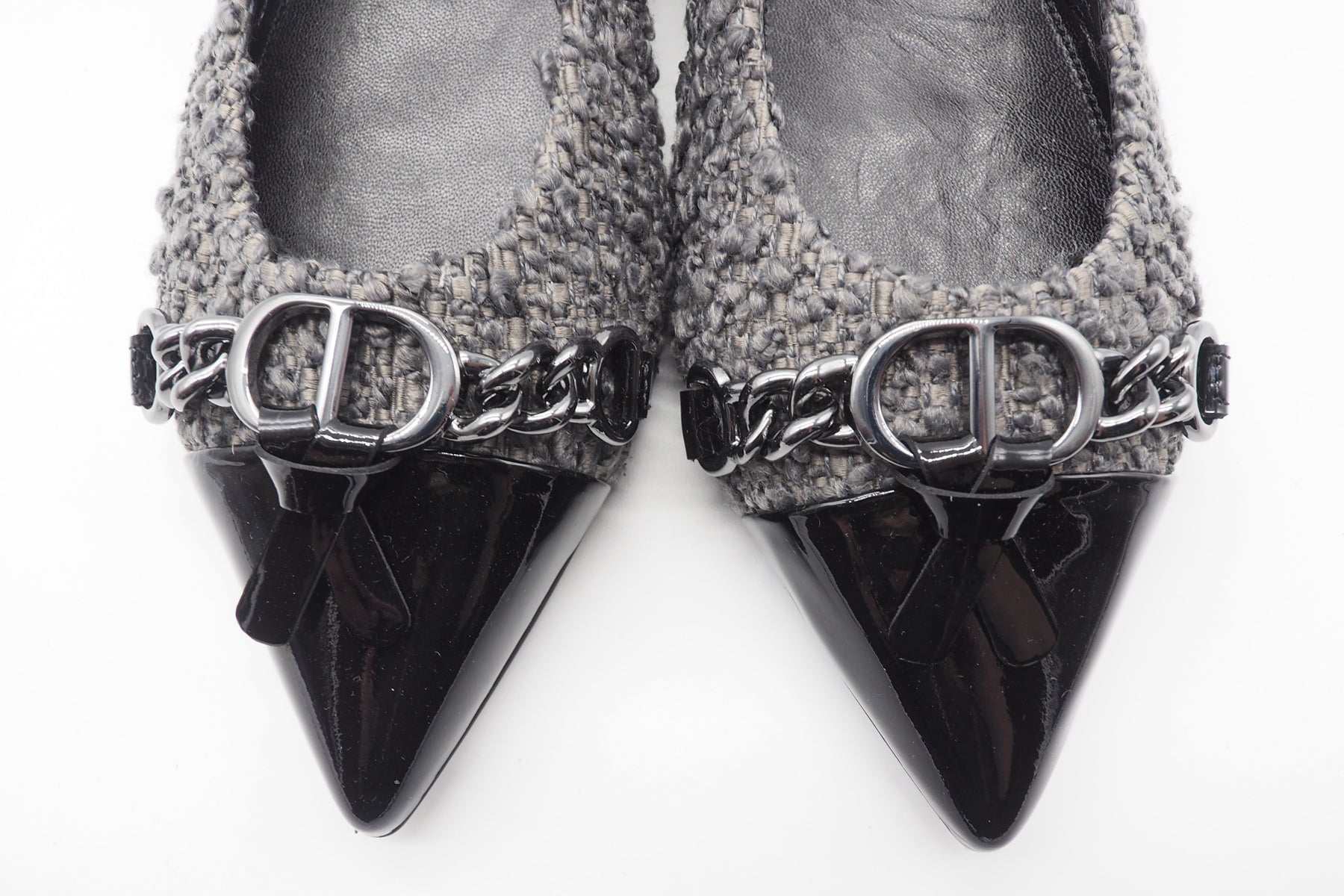 Damen Ballerina aus melangiertem Bouclé mit Lackspitze in Grau & Schwarz Damen Ballerinas Kennel & Schmenger