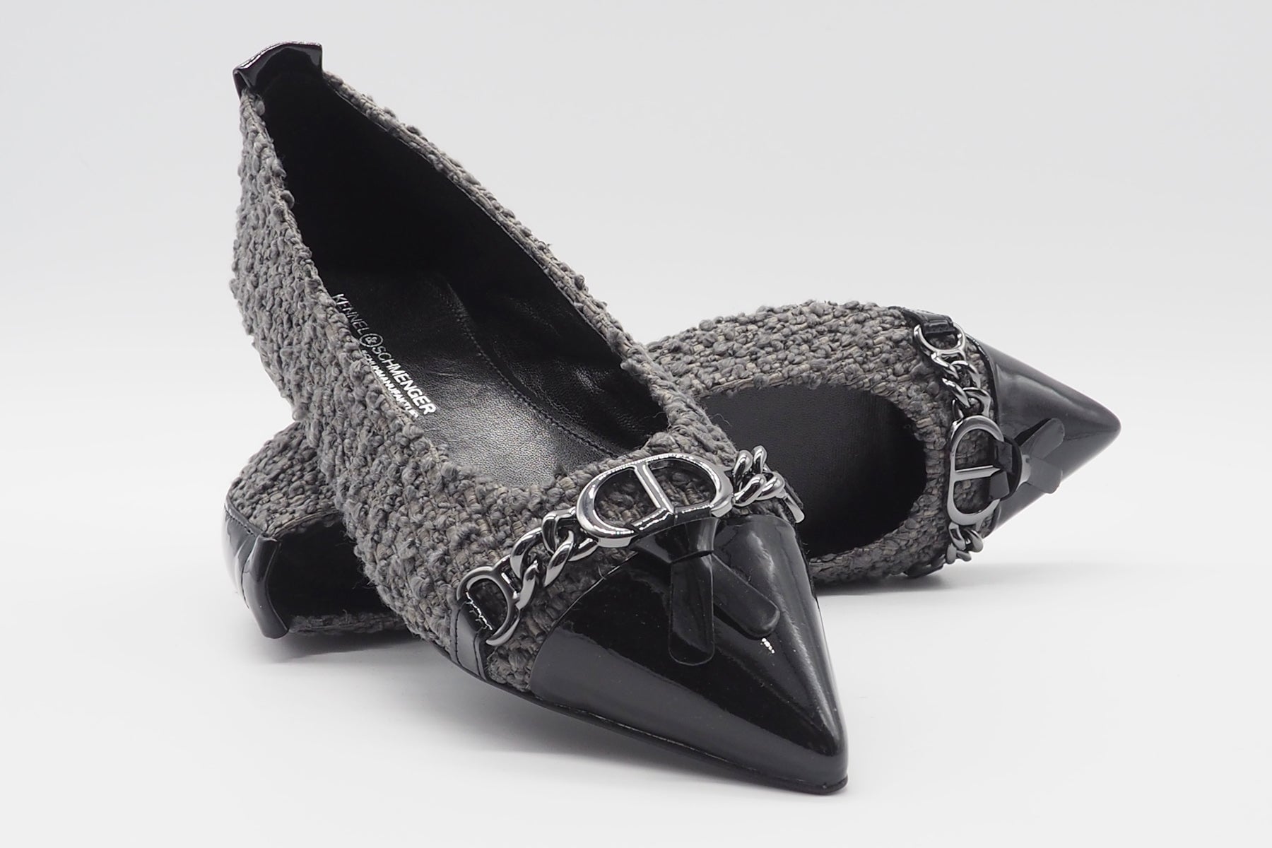 Damen Ballerina aus melangiertem Bouclé mit Lackspitze in Grau & Schwarz Damen Ballerinas Kennel & Schmenger