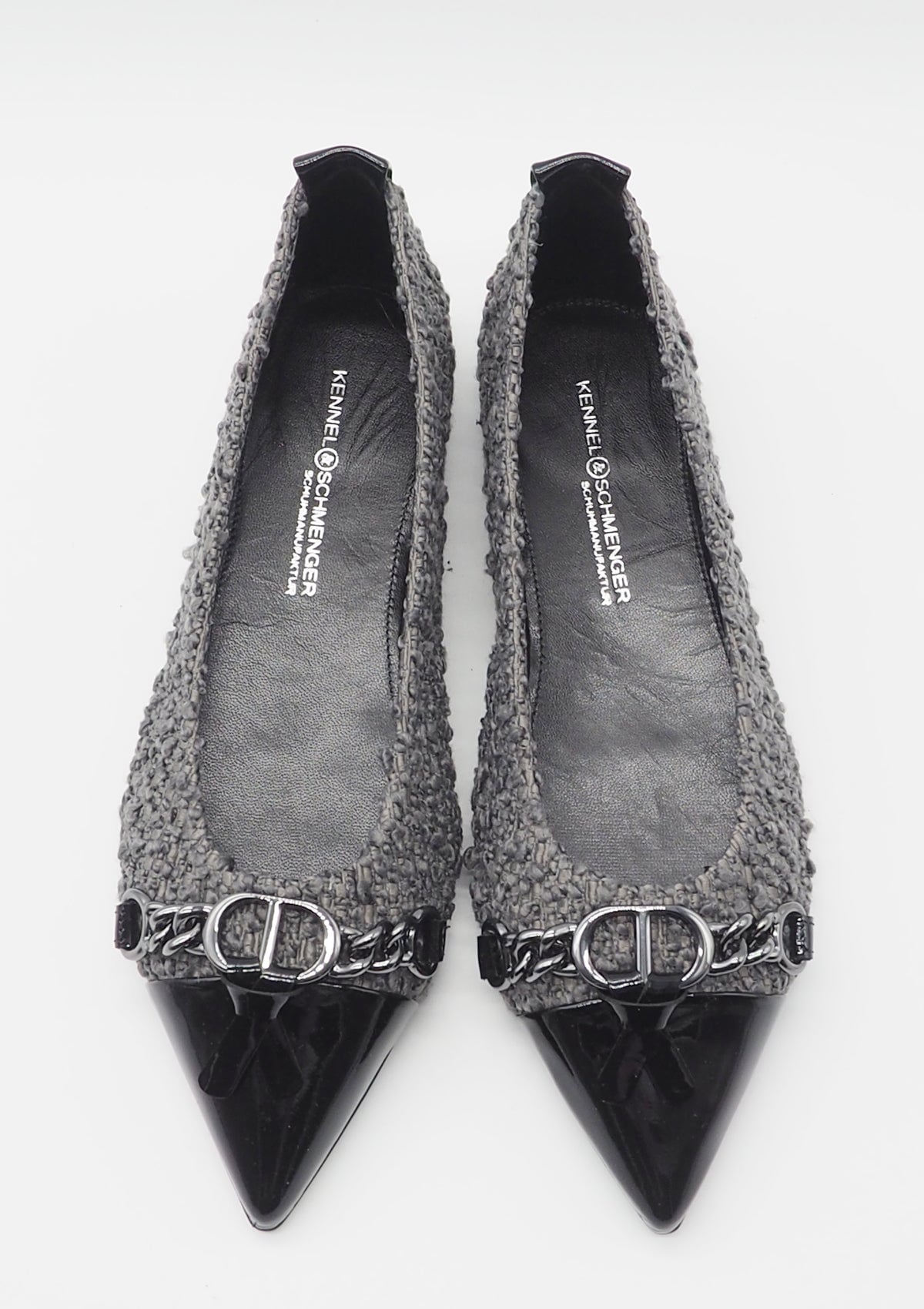 Damen Ballerina aus melangiertem Bouclé mit Lackspitze in Grau & Schwarz Damen Ballerinas Kennel & Schmenger