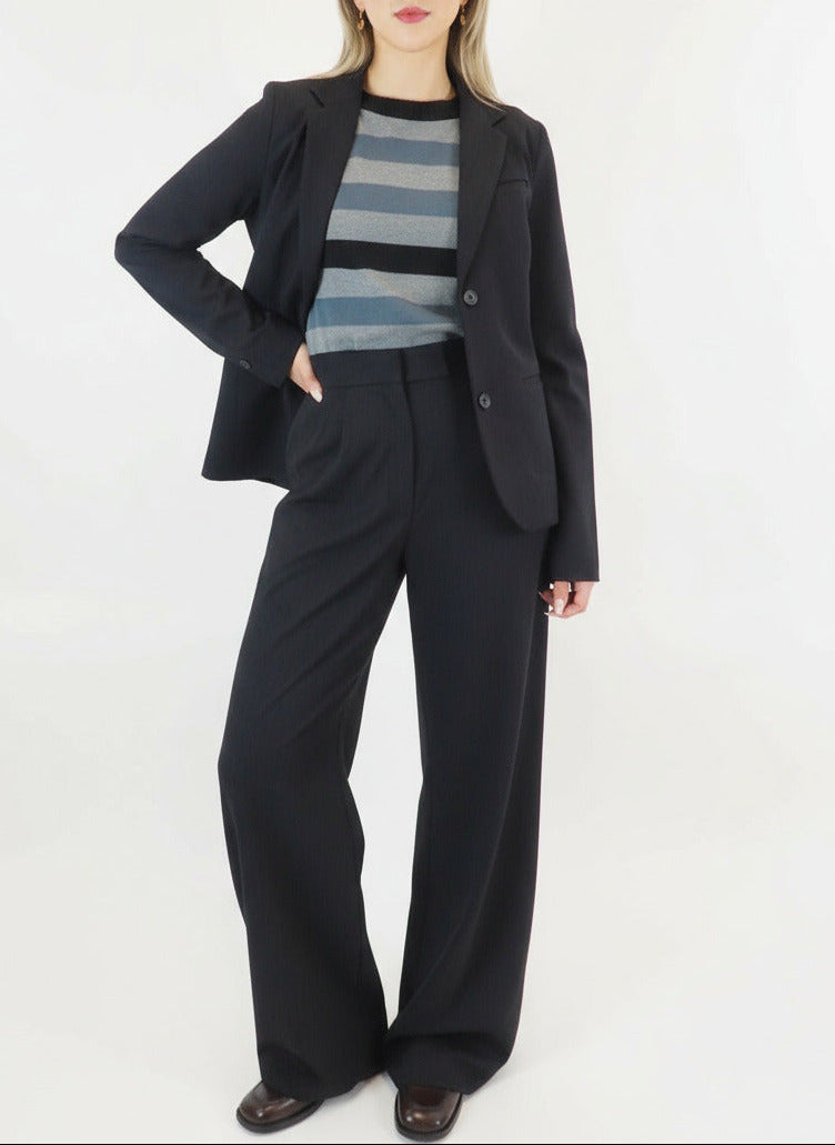 Damen Blazer mit Nadelstreifmuster aus Viskose in Schwarz Damen Ready to wear Fashion Hannes Roether