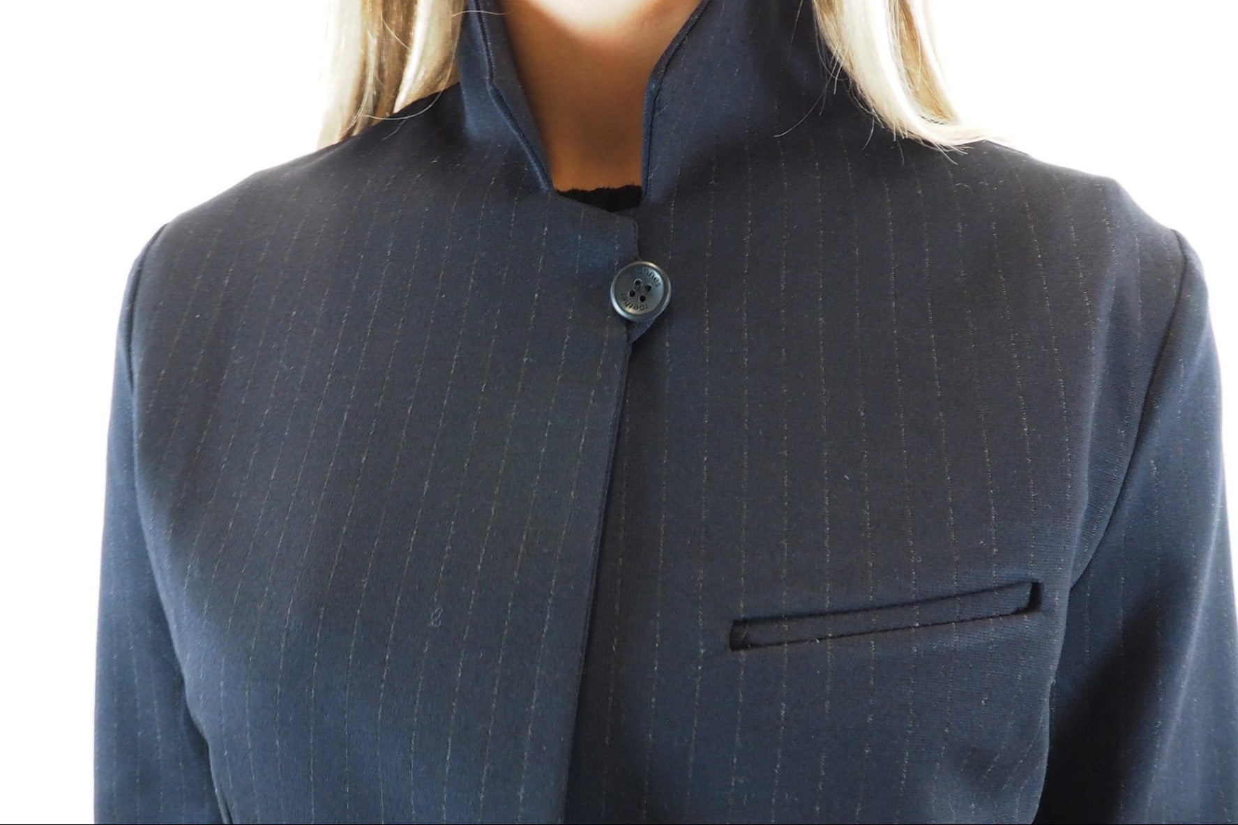 Damen Blazer mit Nadelstreifmuster aus Viskose in Schwarz Damen Ready to wear Fashion Hannes Roether