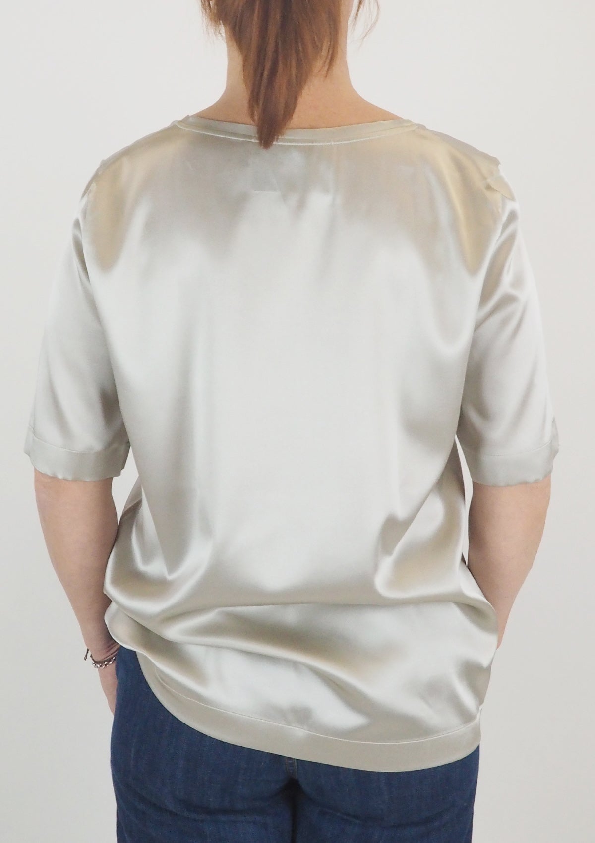 Damen Blusenshirt mit Kurzarm aus Seide in Beige - Fermo Damen Bluse 24 Blooming