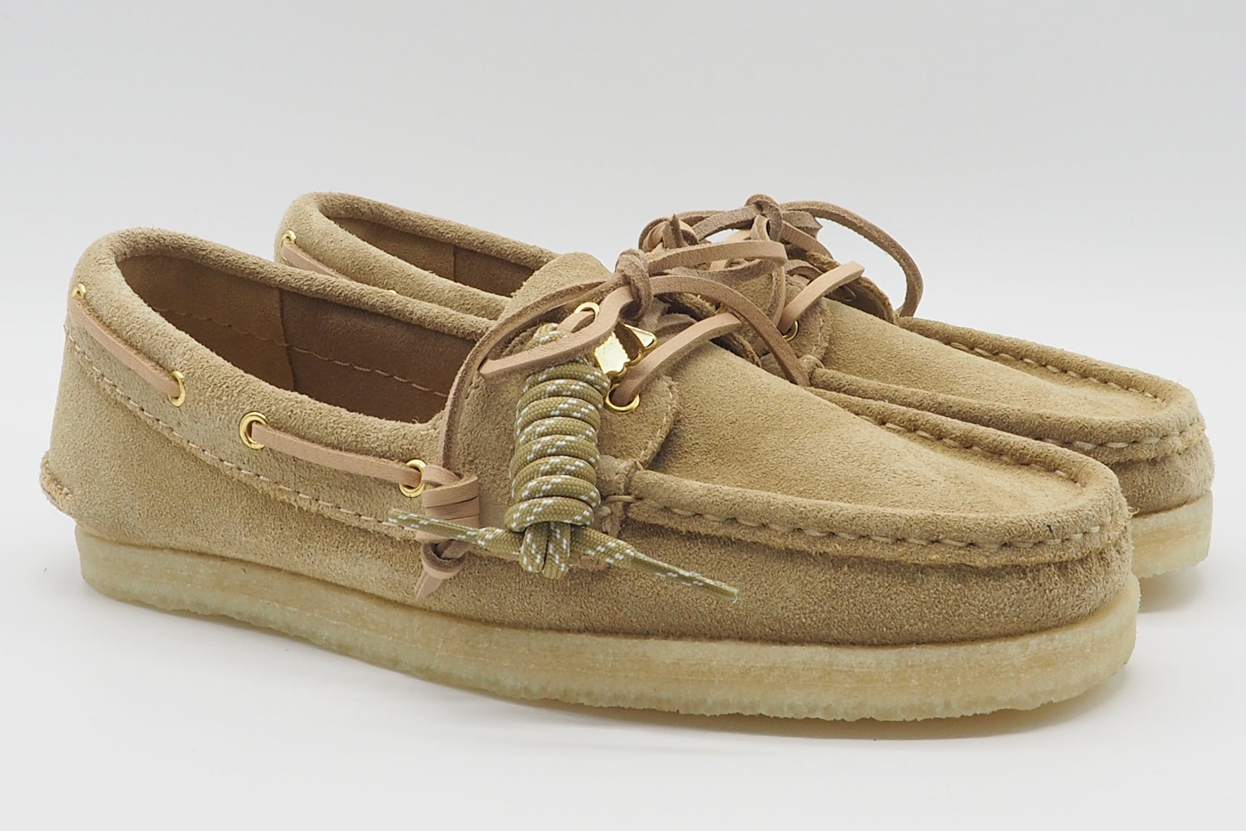 Damen Bootsschuh aus Velours in Sand mit Kreppsohle - Clarks Originals Damen Loafers & Schnürer Clarks Originals