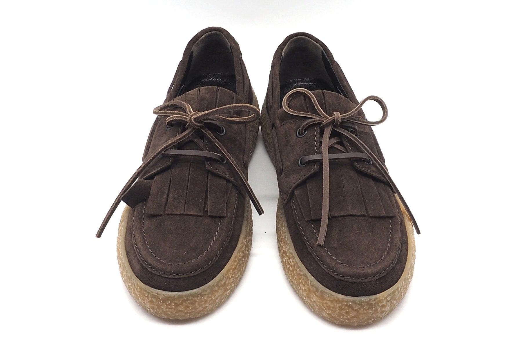 Damen Bootsschuh aus Veloursleder in Braun mit Kreppsohle & Fransen Damen Loafers & Schnürer Kennel & Schmenger