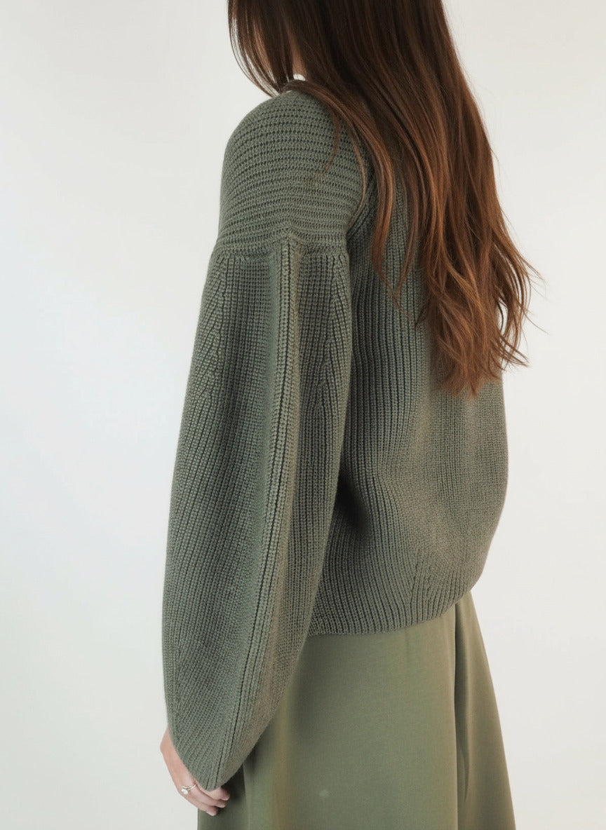 Damen Cardigan aus extra feiner Merino Wolle in Grün Damen Pullover Psophia