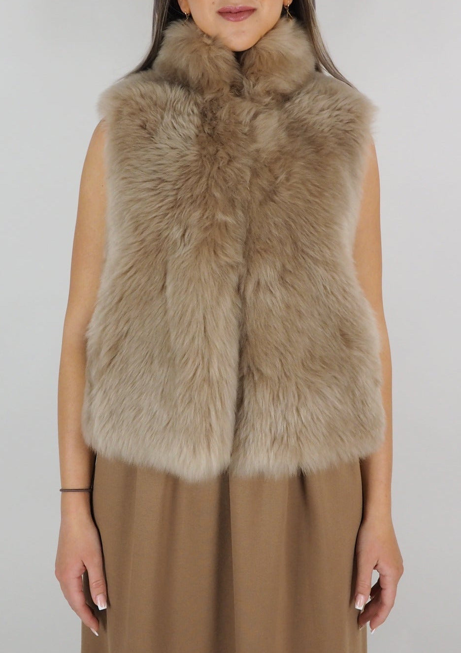 Damen Gilet aus Langhaar-Lammfell in Beige - "Ita" Damen Gilet Benedetta Novi