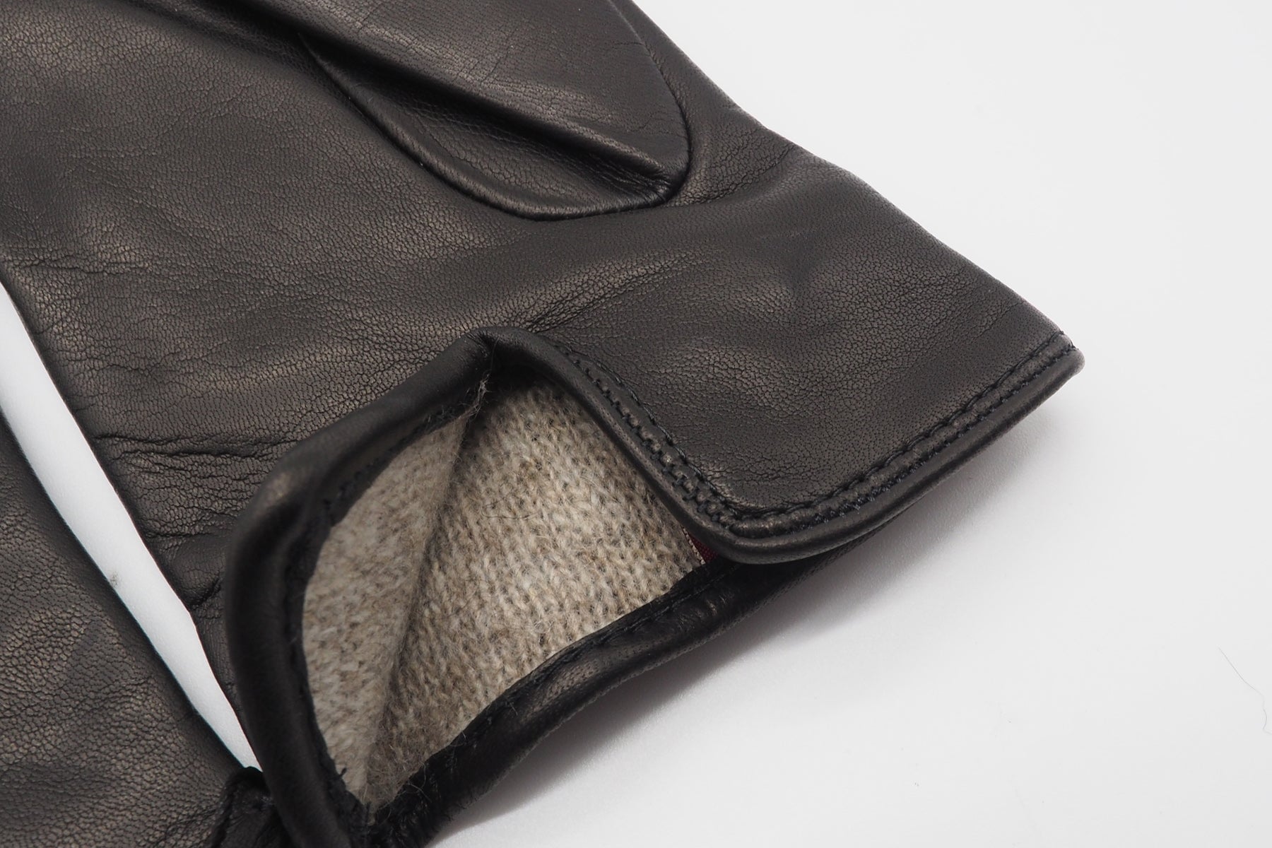 Damen Handschuhe aus Leder in Schwarz mit Goldschnalle - Innenfutter Kaschmir Damen Handschuhe C. Gloves