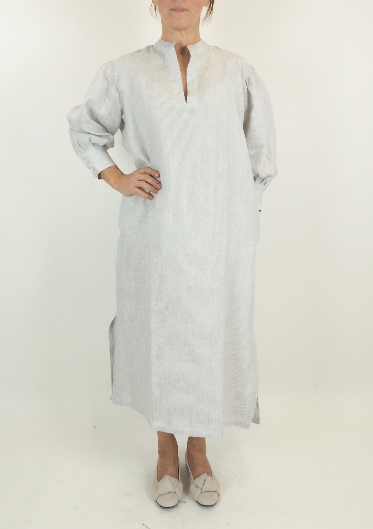 Damen Hemdblusenkleid aus Leinen in Grau & Weiss gestreift - Asolo Damen Kleid 24 Blooming