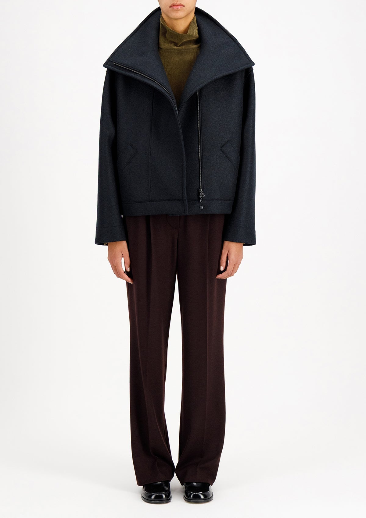 Damen Jacke im Bikerstil mit Stehkragen aus feinster Wolle in Dunkelblau Damen Mantel Harris Wharf London