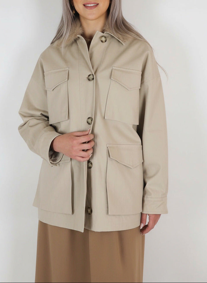 Damen Jacke im Cargo-Stil mit abnehmbarem Kragen in Beige - Luisa Damen Jacke Benedetta Novi
