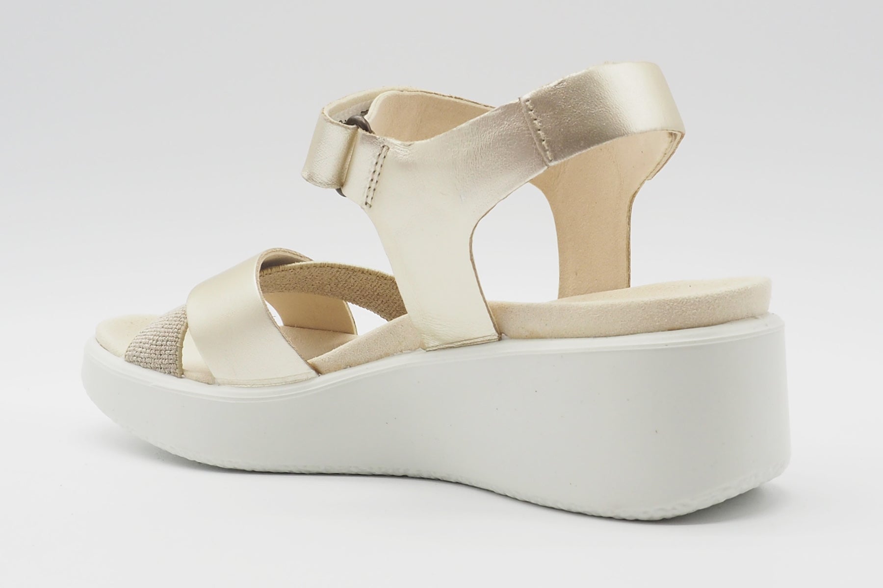 Damen Keilsandale in Leder Gold - mit Fußbett Damen Sandale Ecco