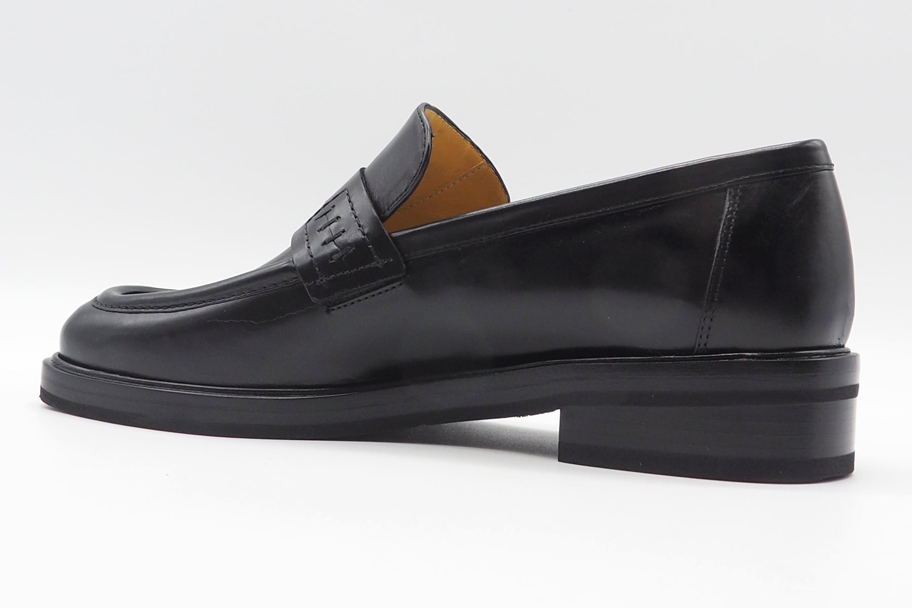 Damen Loafer aus glänzendem Leder in Schwarz - Absatz 3 cm Damen Loafers & Schnürer Truman´s
