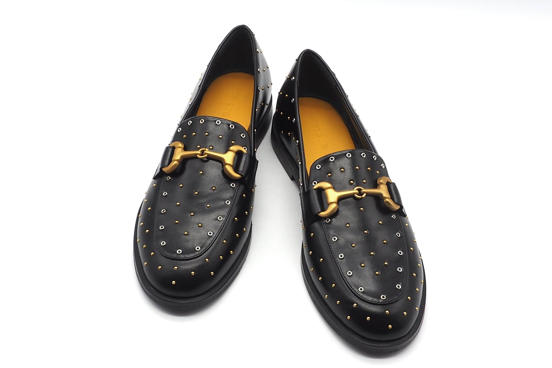 Damen Loafer aus softem Leder auf mit Nieten auf weicher Sohle in Schwarz - 2 cm Damen Loafers & Schnürer Mara Bini
