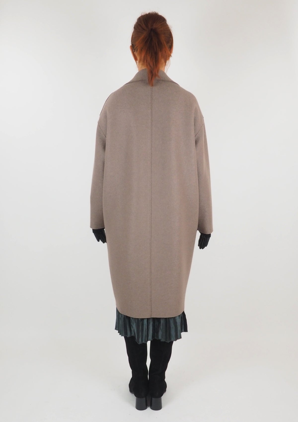 Damen Mantel im Oversized Look aus gepresster Wolle - Taupe Damen Mantel Harris Wharf London