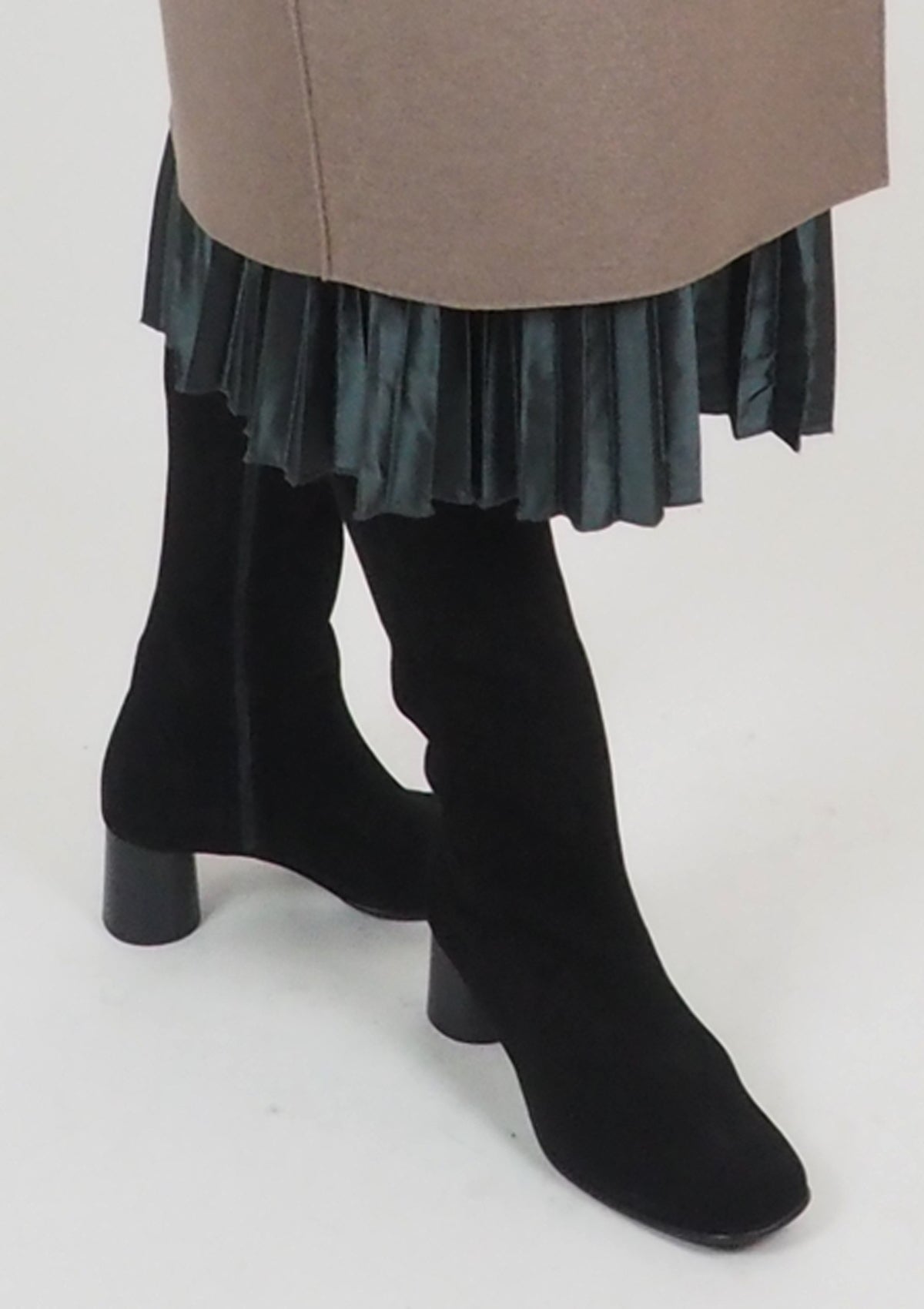 Damen Mantel im Oversized Look aus gepresster Wolle - Taupe Damen Mantel Harris Wharf London