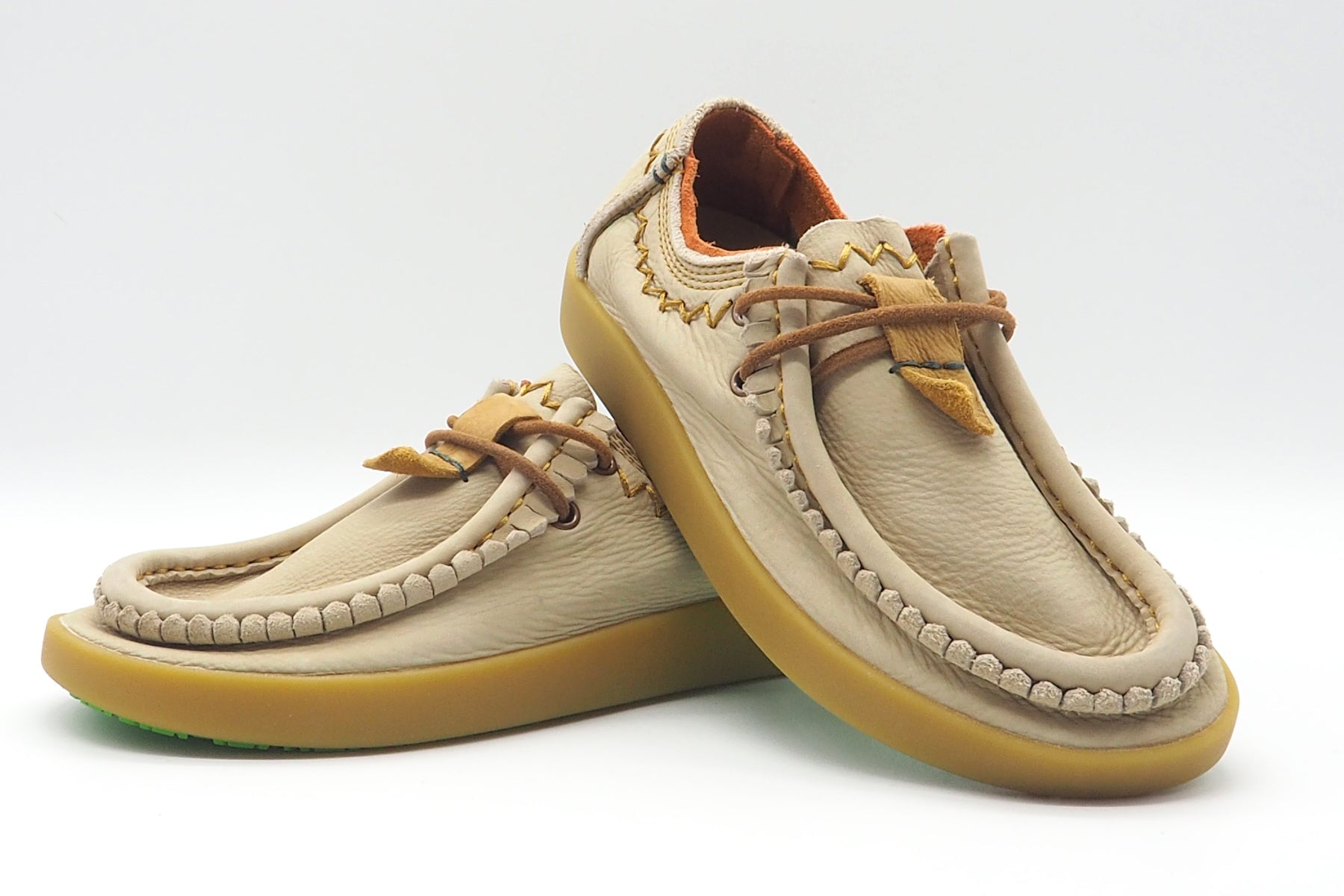 Damen Mocassinschnürer aus Nubukleder in Sand - Kwahu Damen Sneaker Satorisan
