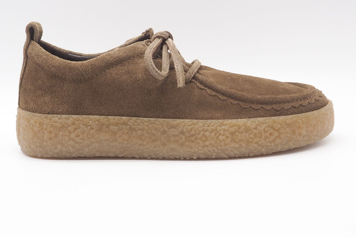 Damen-Moccasinschnürer aus Veloursleder in Braun mit Kreppsohlenoptik Damen Loafers & Schnürer Kennel & Schmenger