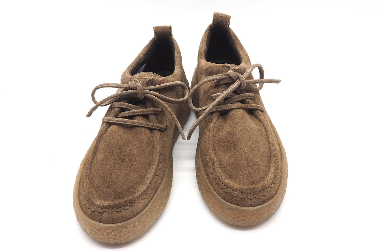 Damen-Moccasinschnürer aus Veloursleder in Braun mit Kreppsohlenoptik Damen Loafers & Schnürer Kennel & Schmenger