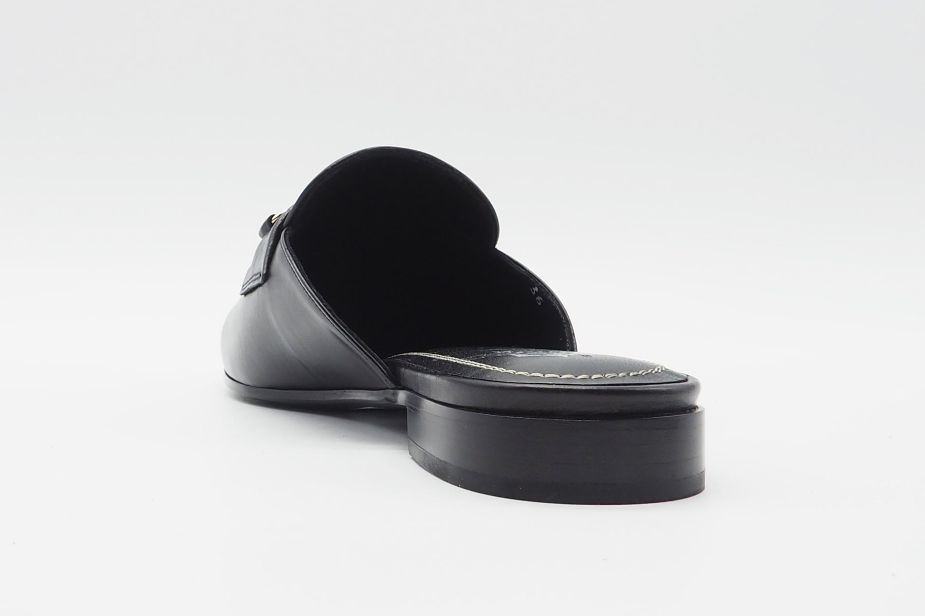Damen Mules aus Leder in Schwarz - Absatz 1cm Damen Mules & Sabots Truman´s