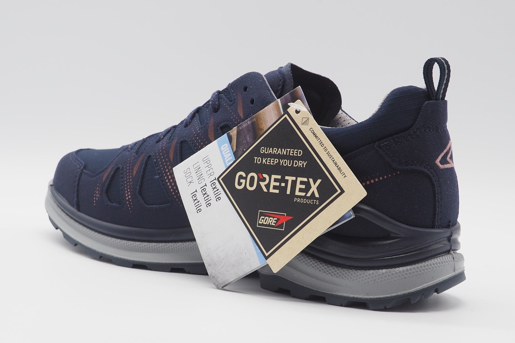Damen Outdoor Sneaker mit Gore-Tex-Membran in Blau - INNOX EVO Damen Sneaker Lowa
