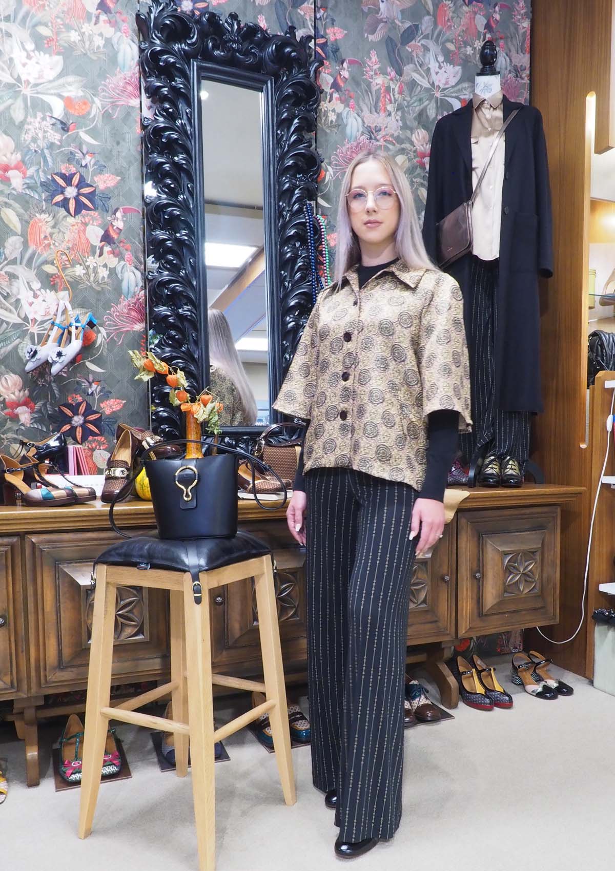 Damen Oversized Kurzarmjacke aus der Goldine von SIYU Damen Ready to wear Fashion SIYU