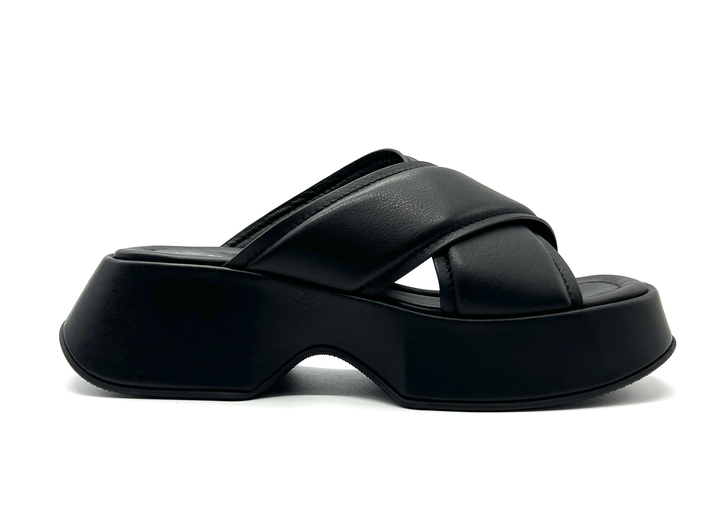 Damen Pantoffel aus Leder in Schwarz mit Kreuzbandage Damen Mules & Sabots Vic Matié