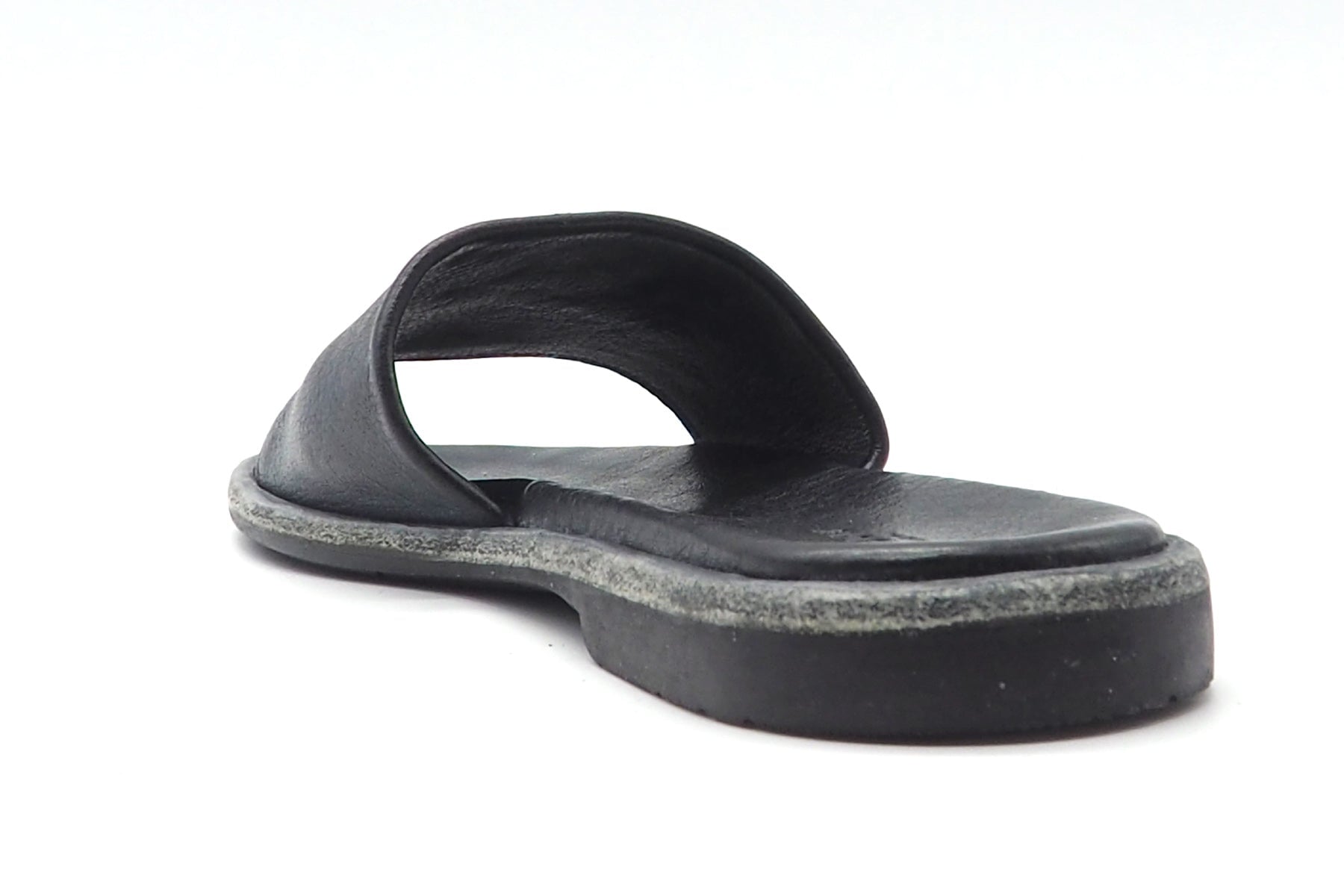 Damen Pantoffel aus Leder in Schwarz & weicher Sohle Damen Pantoffel Brador
