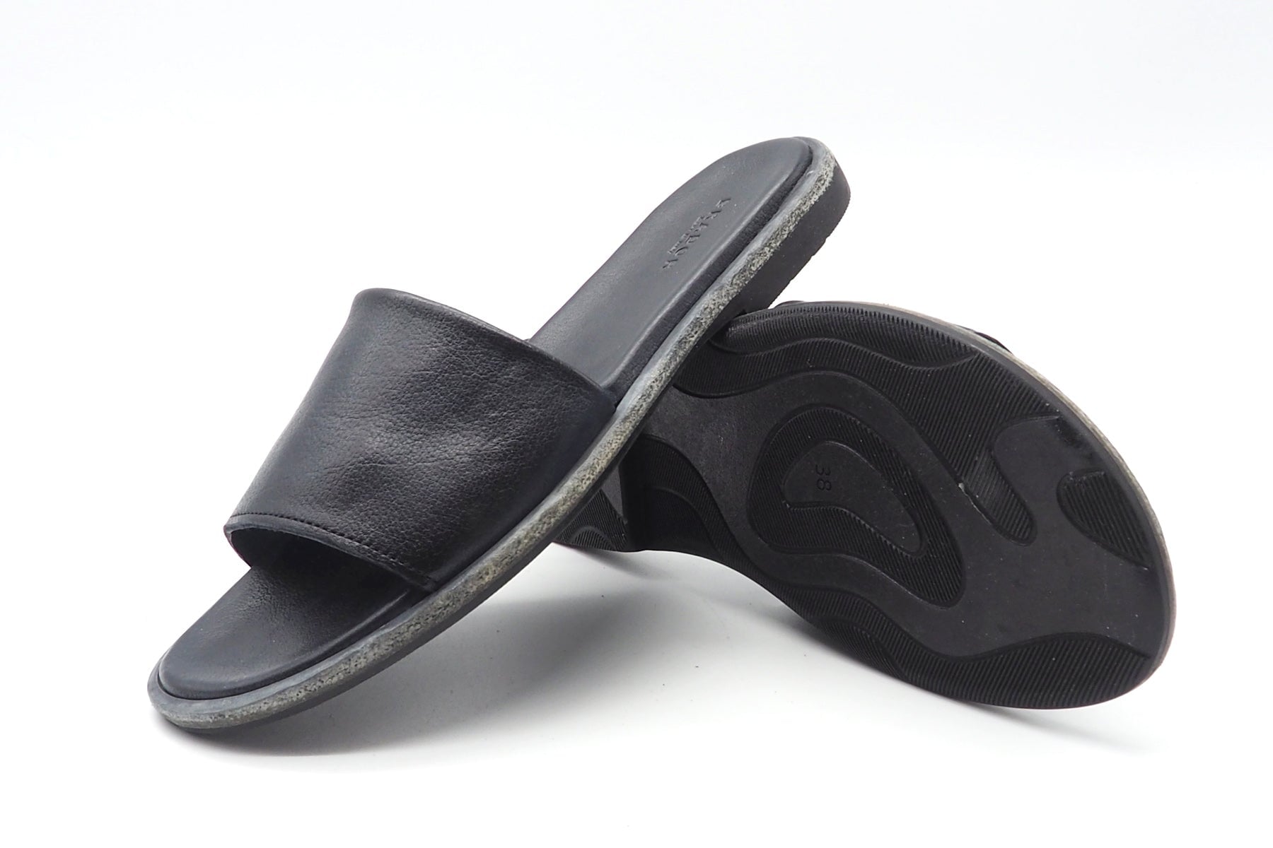 Damen Pantoffel aus Leder in Schwarz & weicher Sohle Damen Pantoffel Brador