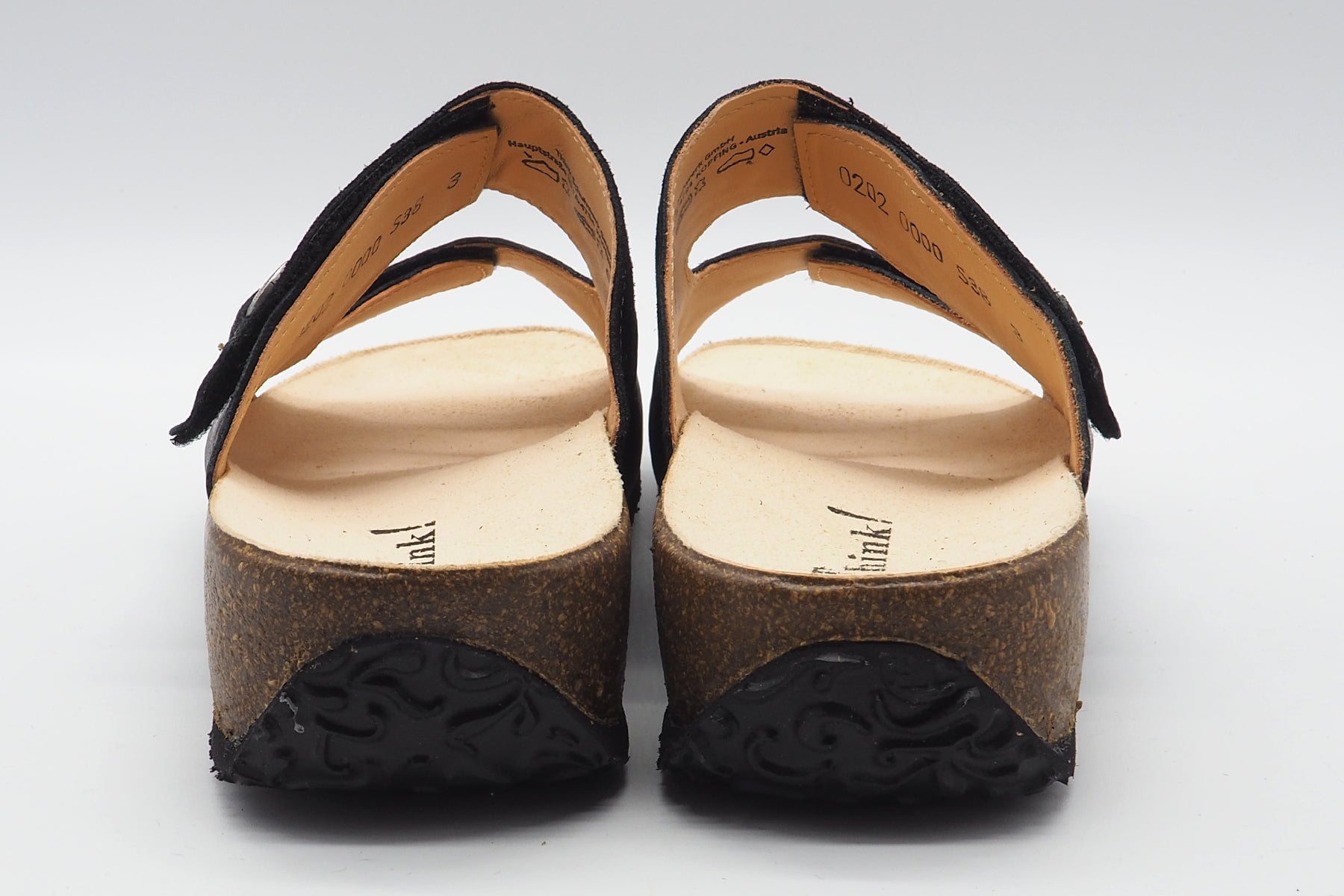 Damen Pantoffel "Mizzi" aus Velours- & Glattleder in Schwarz mit Kletter Damen Naturfußbett Think