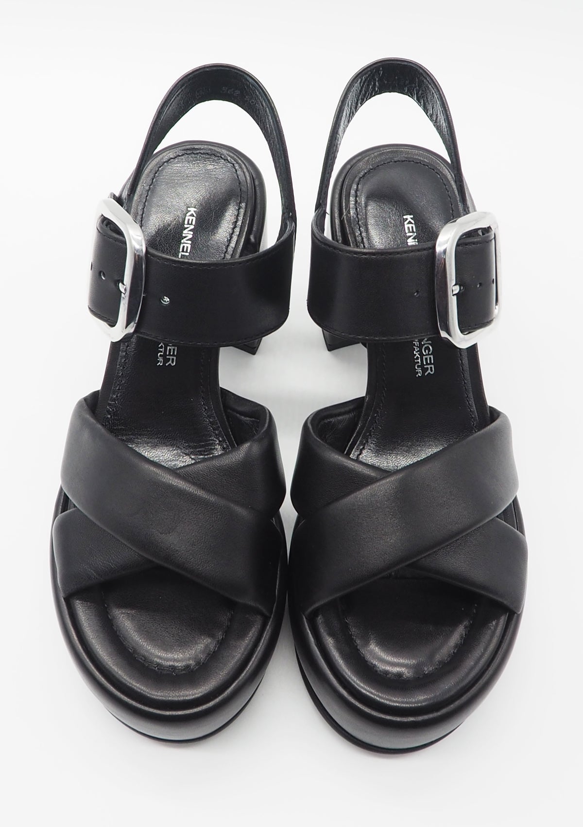 Damen Plateau-Sandale aus Leder in Schwarz - Mila Damen Sandalen Kennel & Schmenger