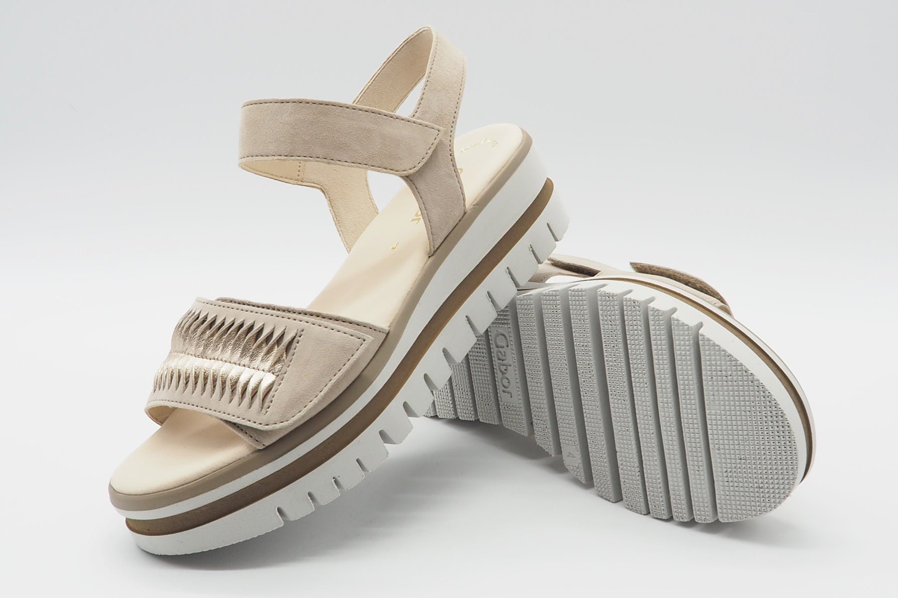 Damen Plateau-Sandale aus Veloursleder in Beige Damen Sandalen Gabor