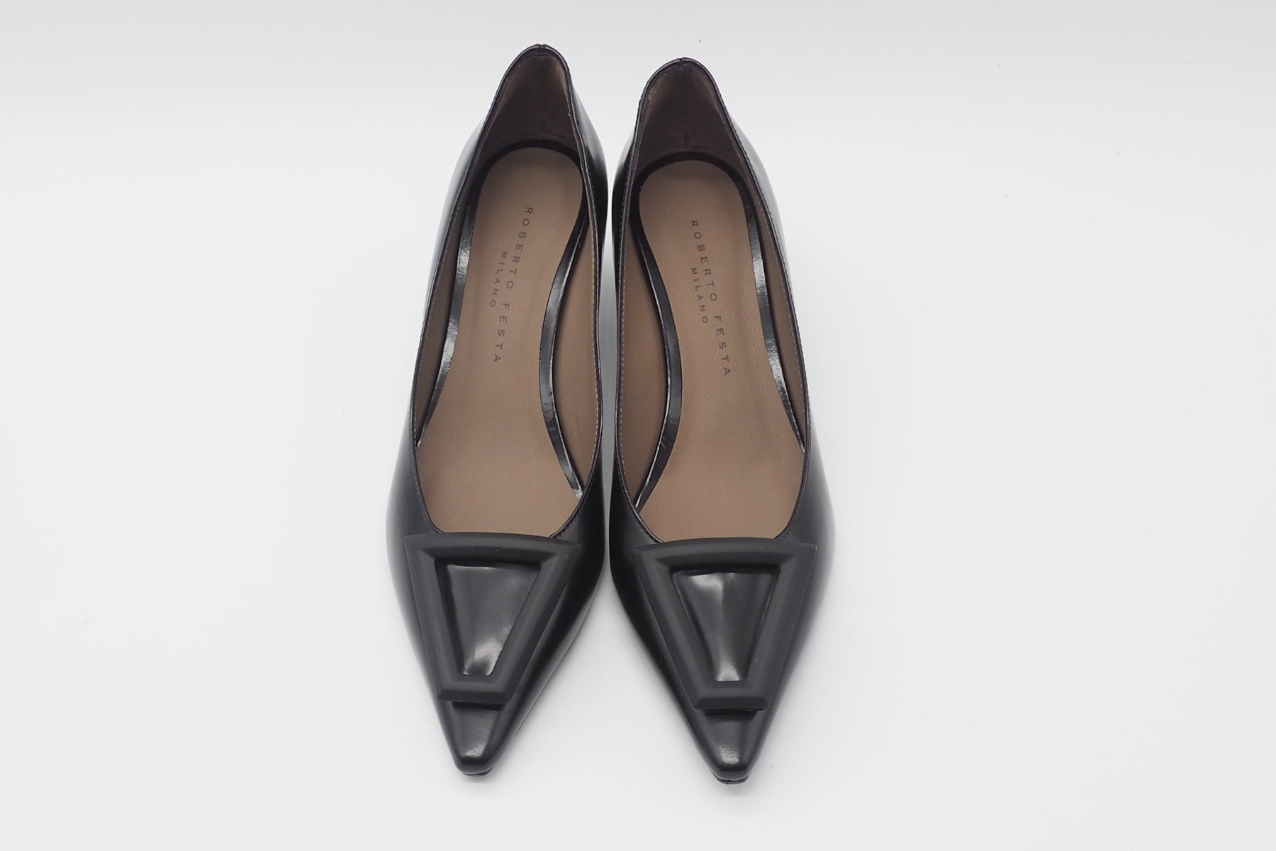 Damen Pumps aus Glanzleder in Schwarz Damen Pumps & Slings Roberto Festa
