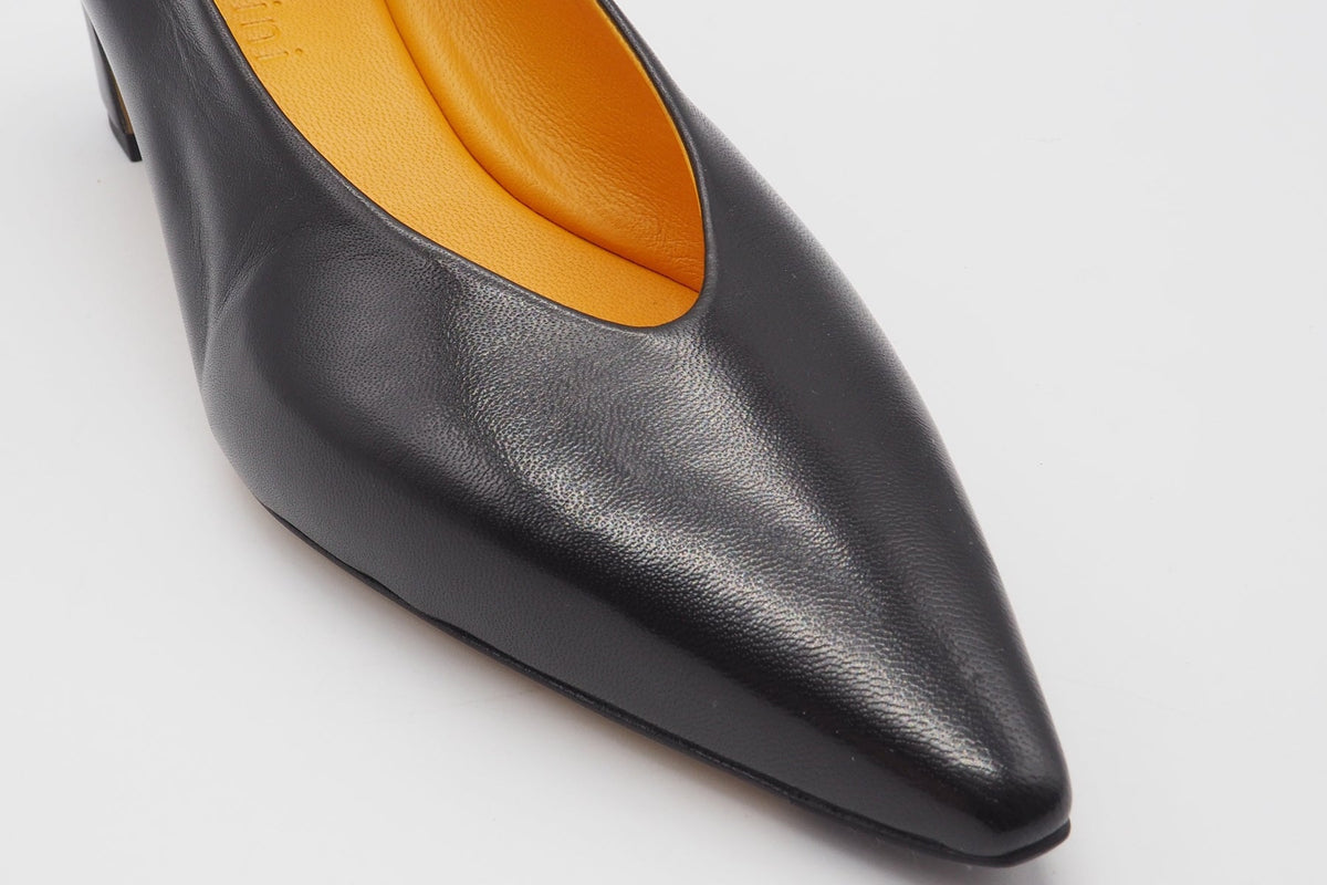Damen Pumps aus Handschuhleder in Schwarz - Absatz 5cm Damen Pumps & Slings Mara Bini