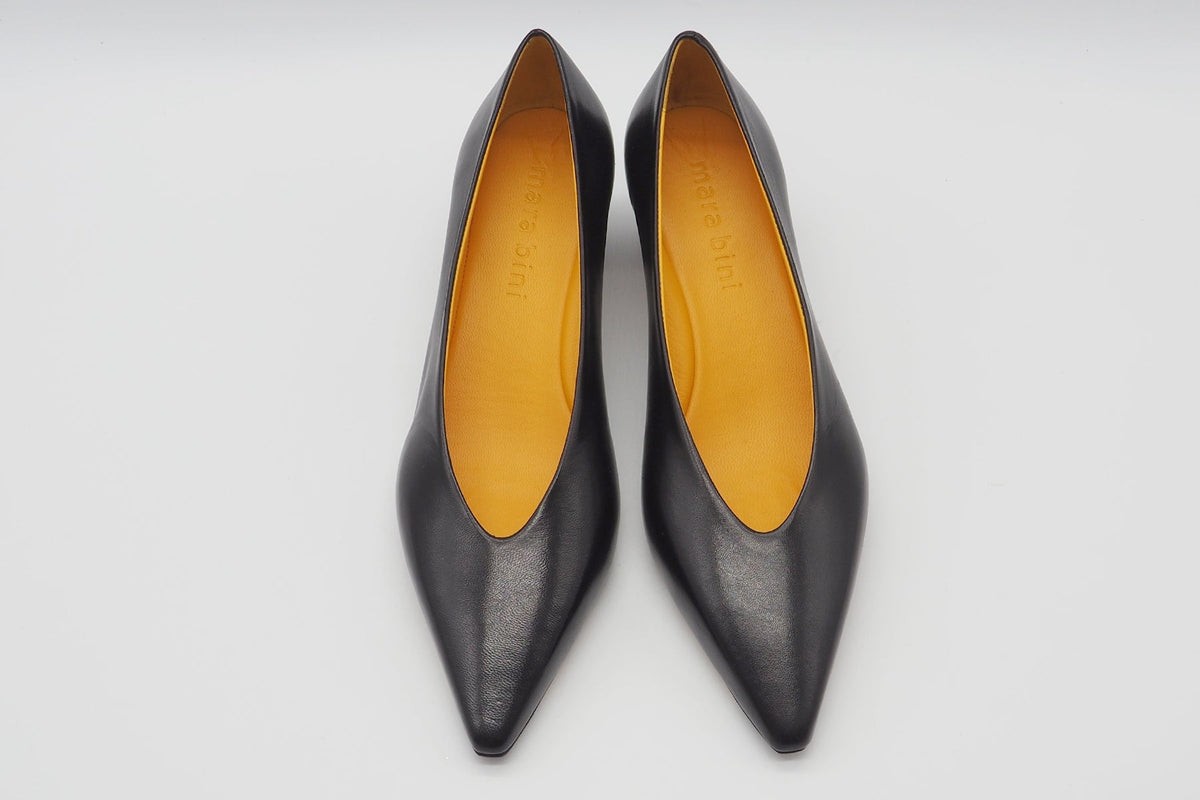 Damen Pumps aus Handschuhleder in Schwarz - Absatz 5cm Damen Pumps & Slings Mara Bini