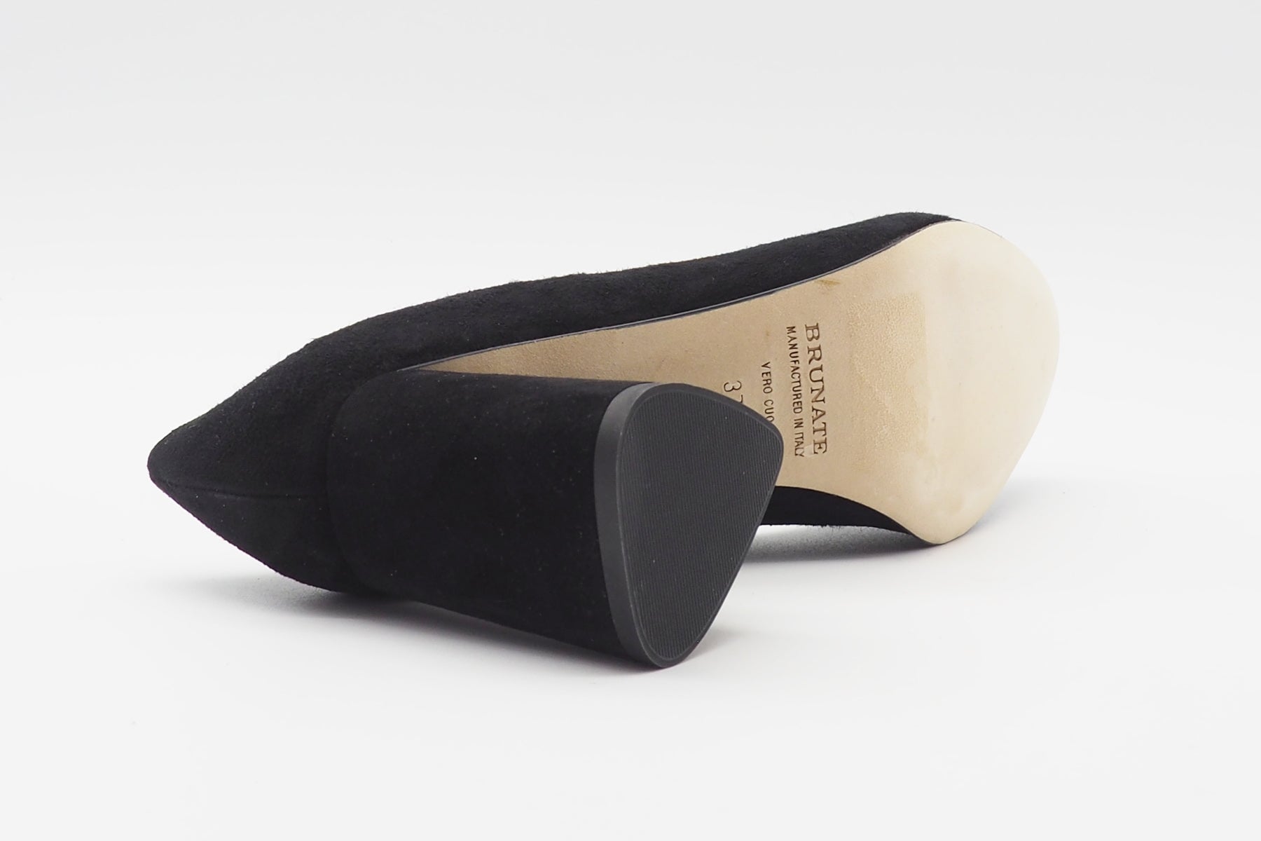 Damen Pumps aus Veloursleder mit Spange in Schwarz Damen Pumps Brunate