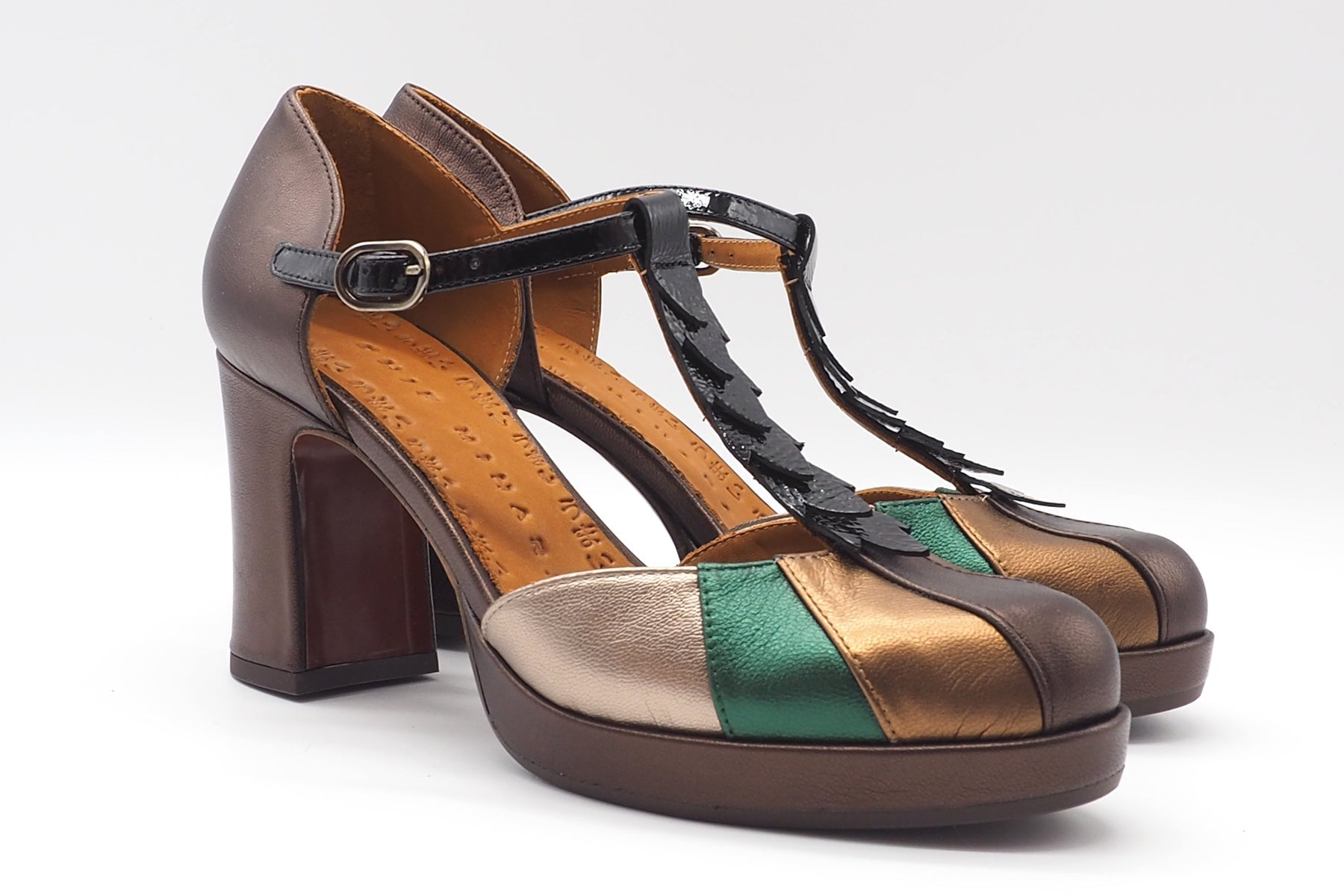 Damen Pumps mit T-Spange in Bronce mit Plateau Damen Loafers & Schnürer Chie Mihara