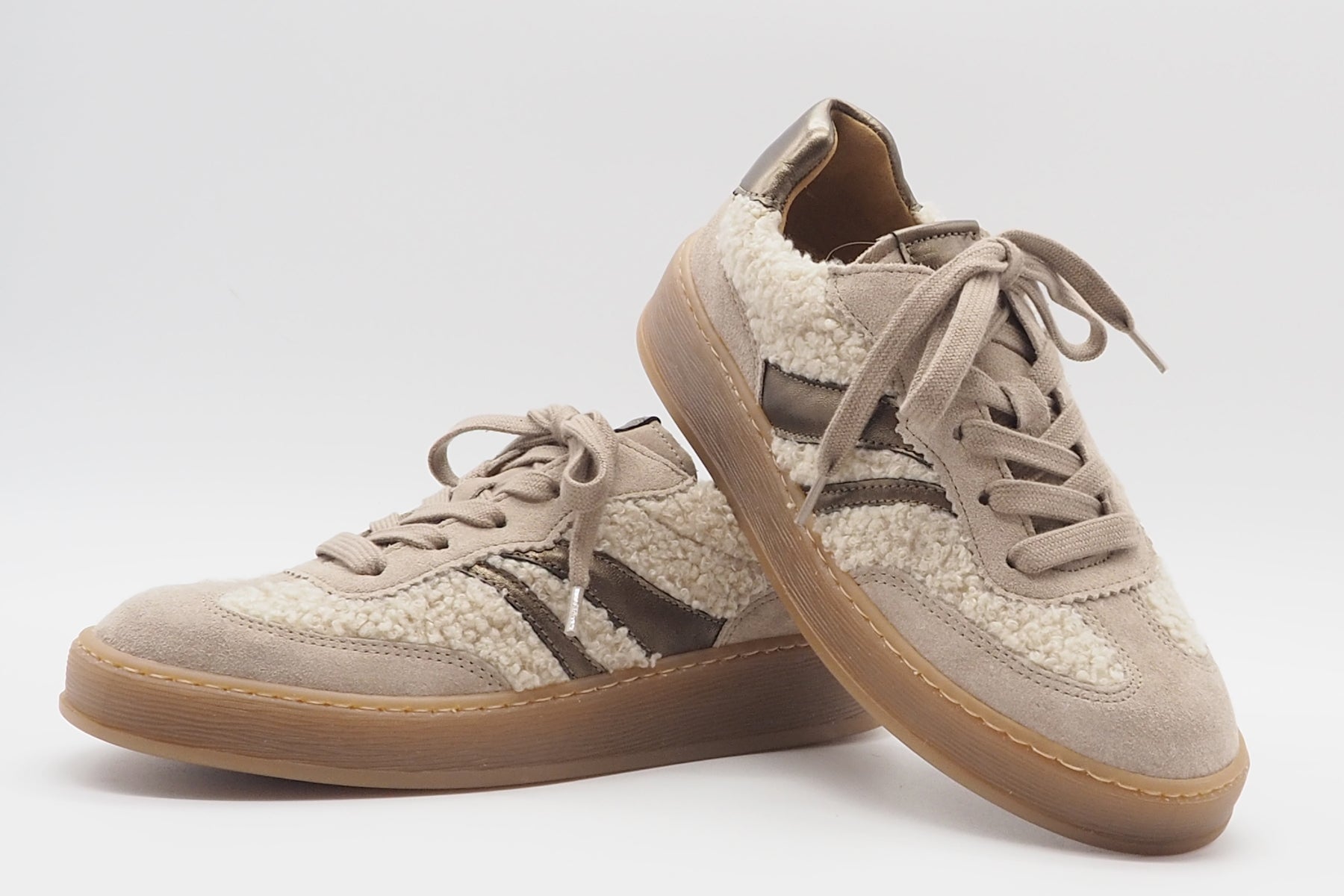 Damen Retro-Sneaker aus Veloursleder mit Flausch in Sand Damen Sneaker Gabor