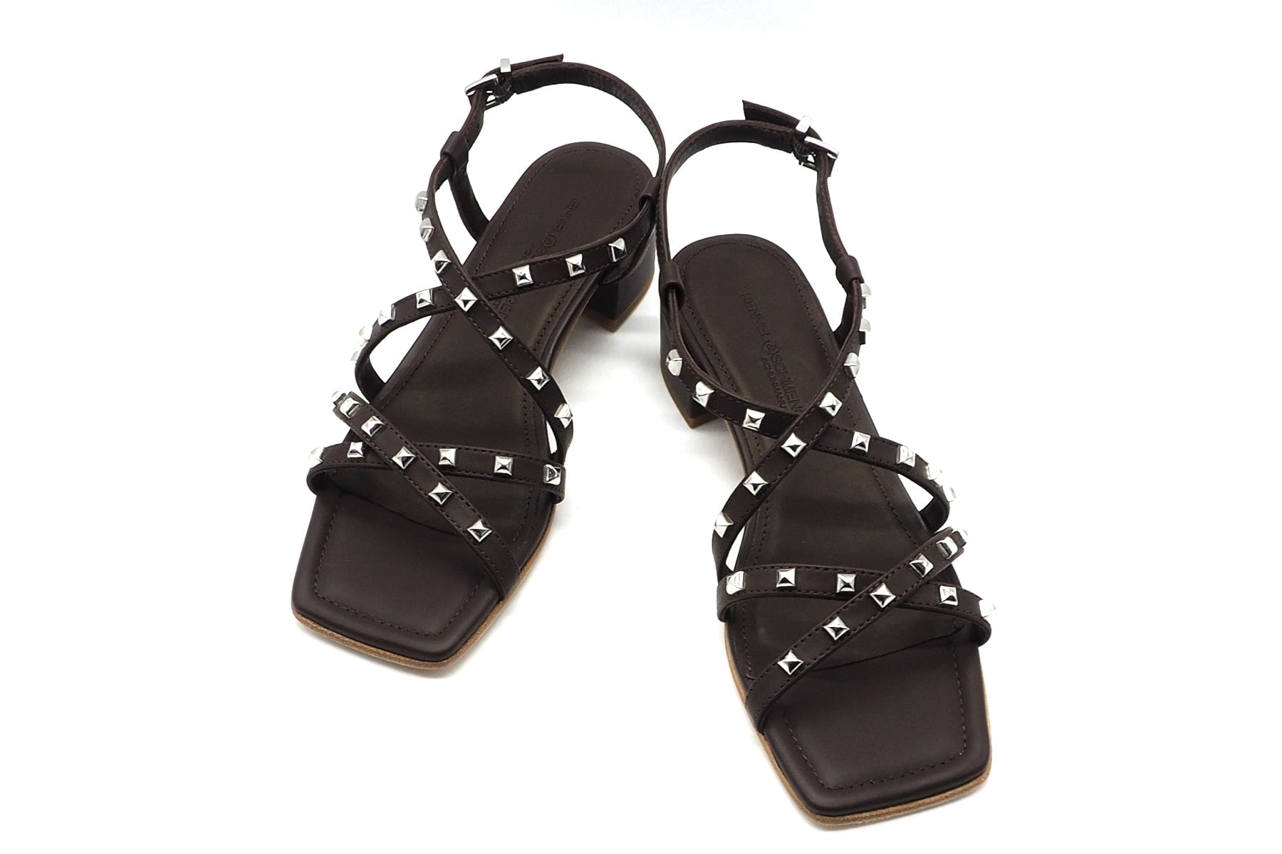 Damen Sandale aus Leder in Dunkelbraun mit Nieten in Silber - 4cm Absatz Damen Sandalen Kennel & Schmenger