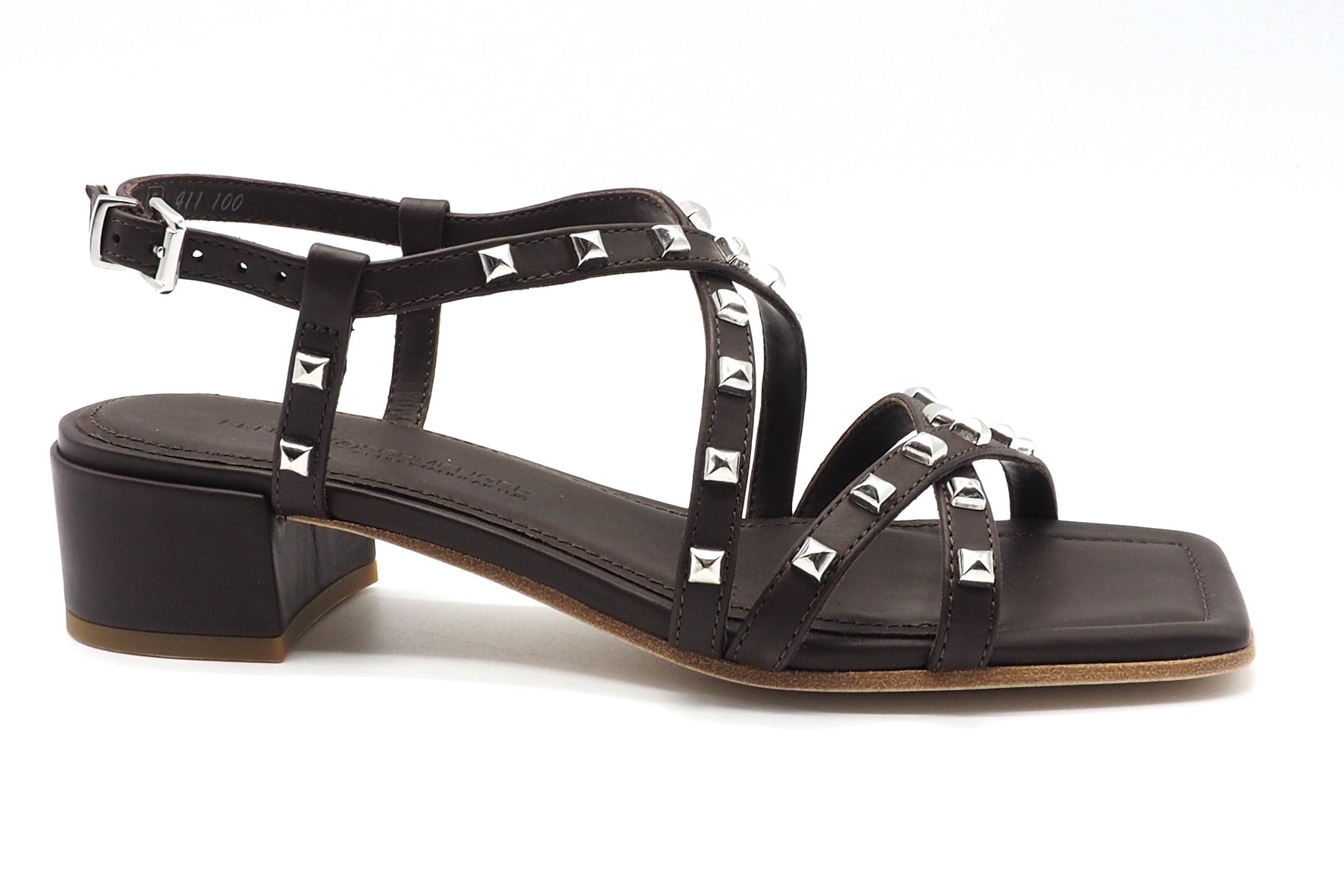 Damen Sandale aus Leder in Dunkelbraun mit Nieten in Silber - 4cm Absatz Damen Sandalen Kennel & Schmenger