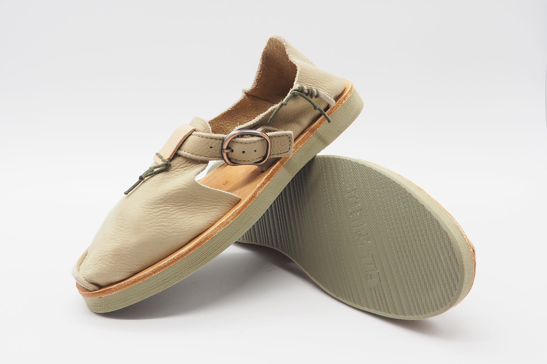 Damen Sandale aus Leder in Sand - Benirras - Zehengeschlossen Damen Sandalen Satorisan