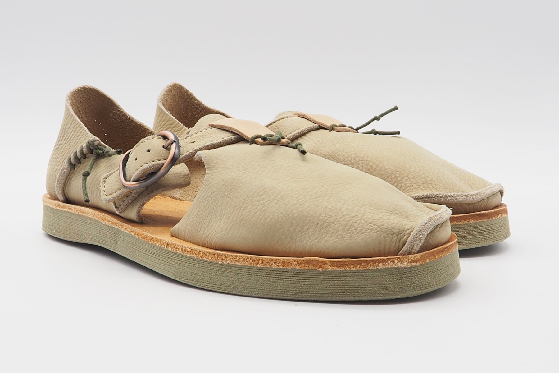 Damen Sandale aus Leder in Sand - Benirras - Zehengeschlossen Damen Sandalen Satorisan