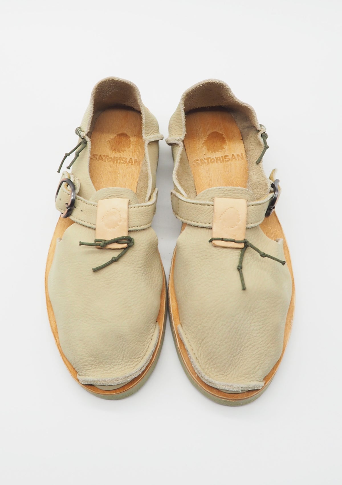 Damen Sandale aus Leder in Sand - Benirras - Zehengeschlossen Damen Sandalen Satorisan