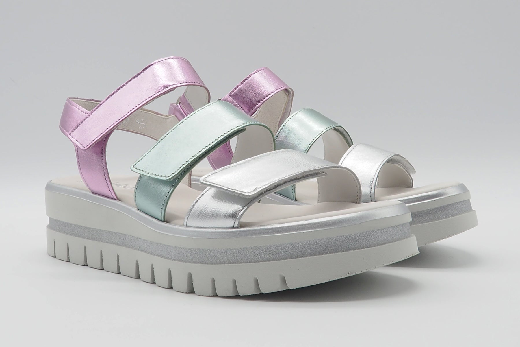 Damen Sandale aus Metallicleder in Multicolor Damen Sandalen Gabor