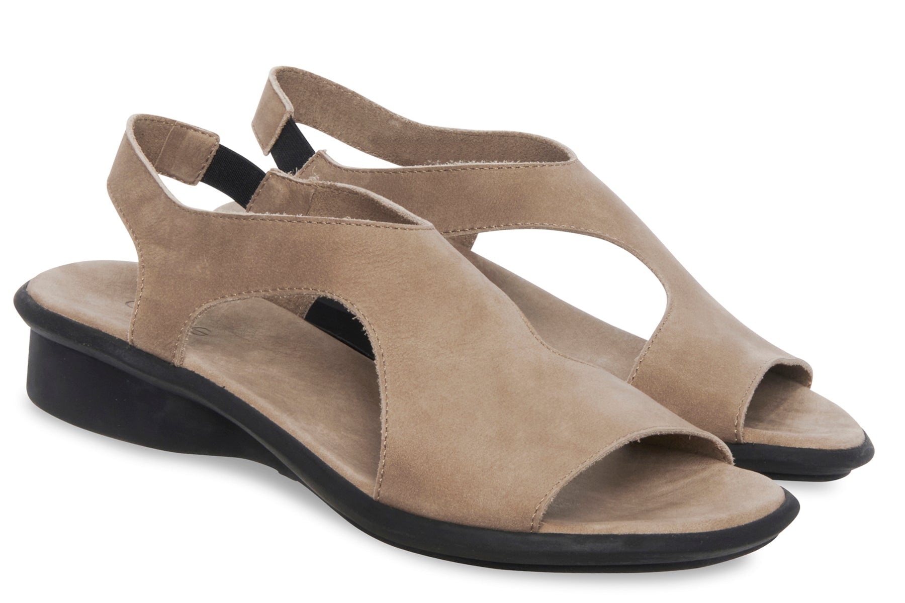 Damen Sandale aus Nubukleder in Sand - Absatz 3cm - Saoxxi Damen Sandalen Arche