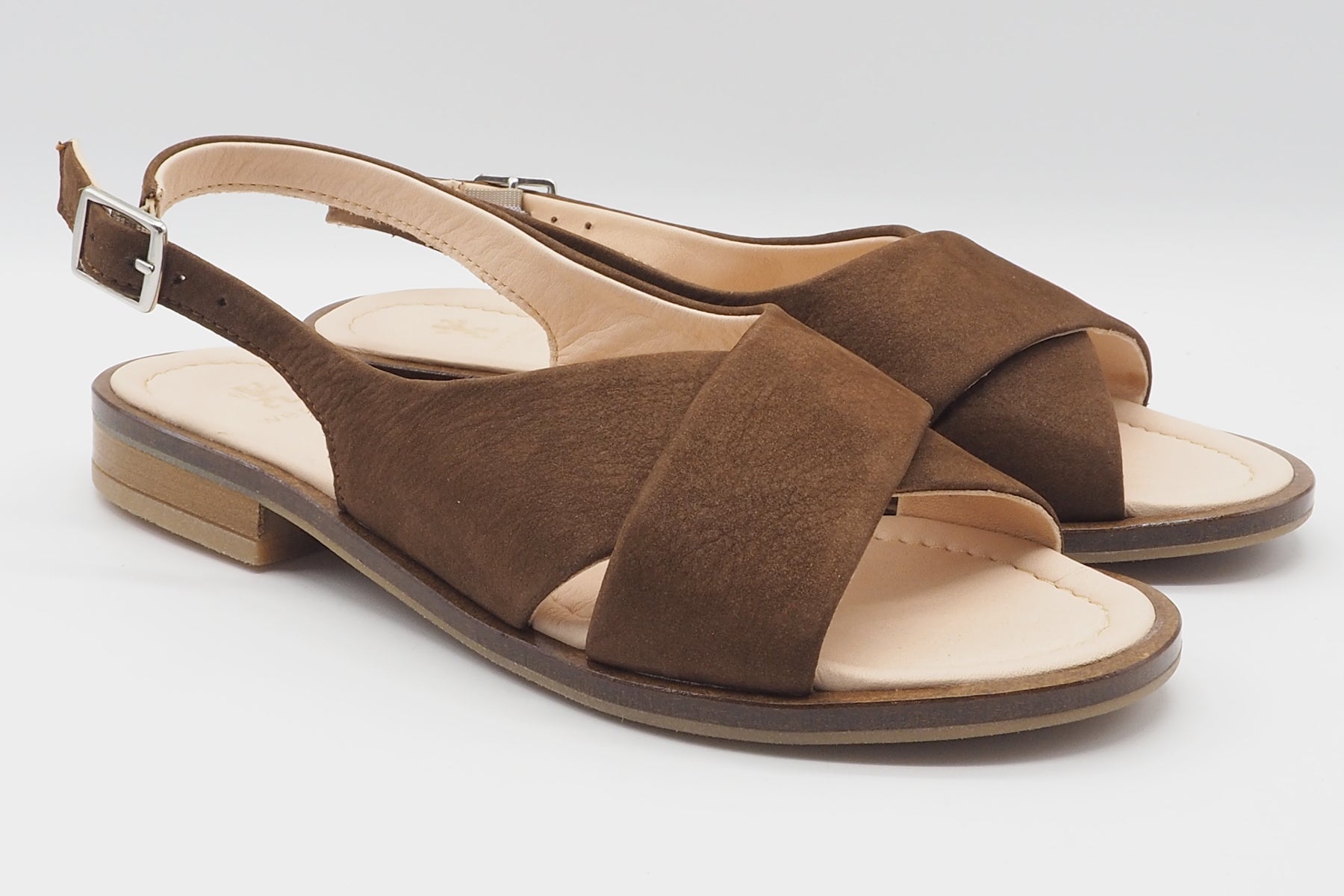 Damen Sandale aus softem Nubukleder in Braun - 1,5 cm Absatz Damen Sandalen Werner