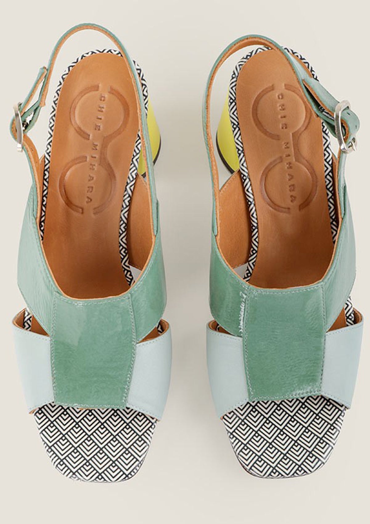 Damen Sandale im Patchworkstil - aus Leder in Grün & gelbem Absatz - Rudasa Damen Sandalen Chie Mihara