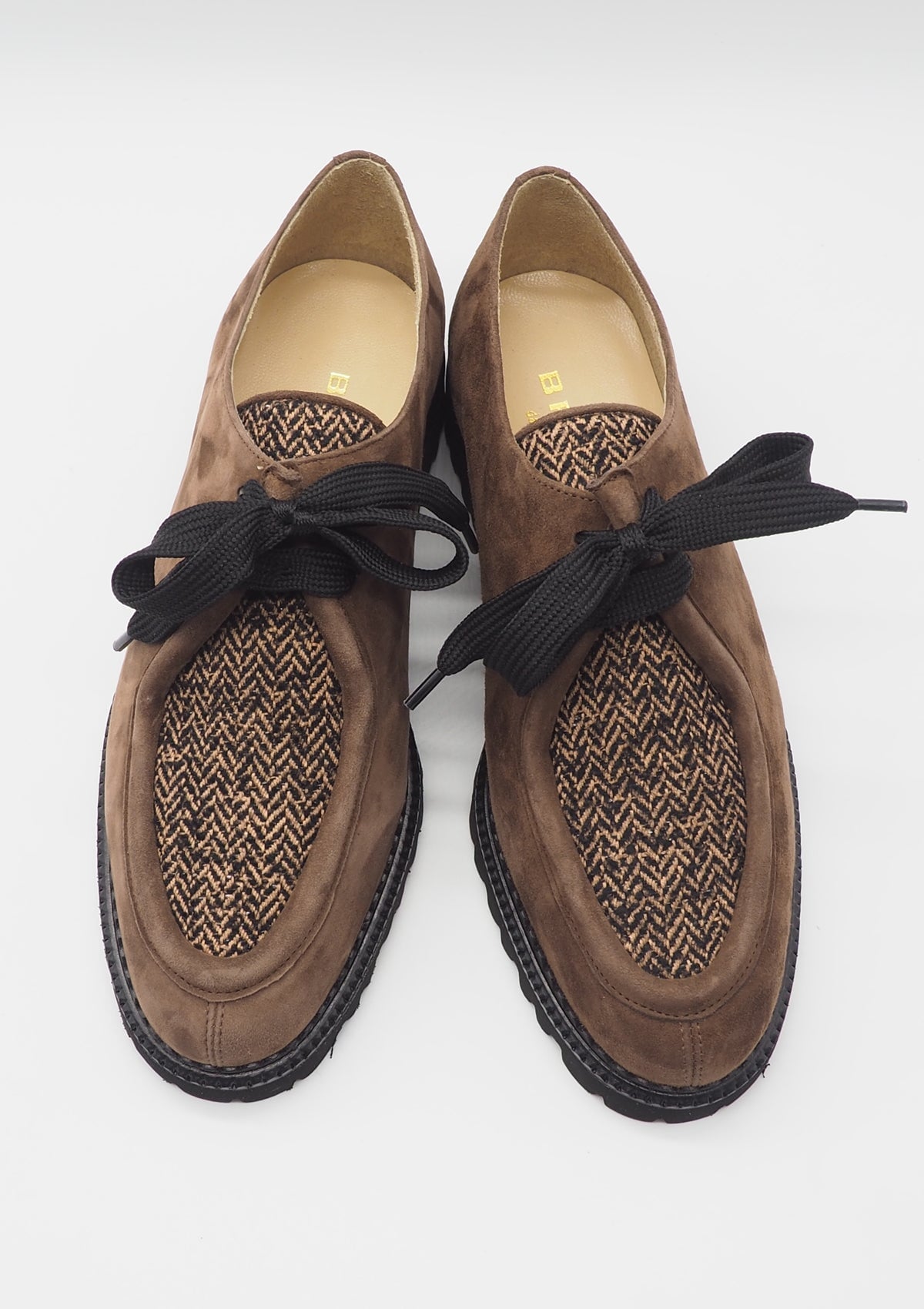 Damen Schnürer aus Veloursleder in Braun & Superleichtsohle Damen Loafers & Schnürer Brunate